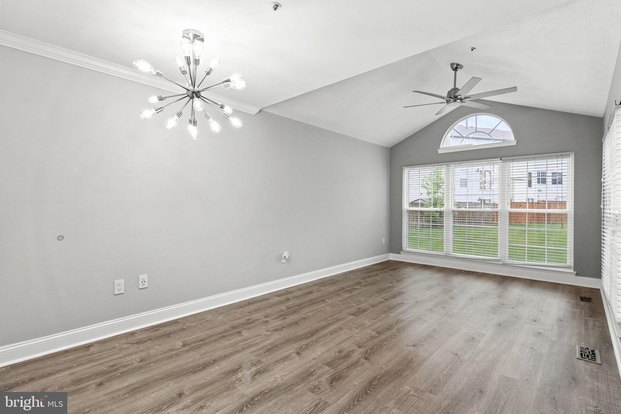 LAKEWOOD ESTATES - Residential Lease