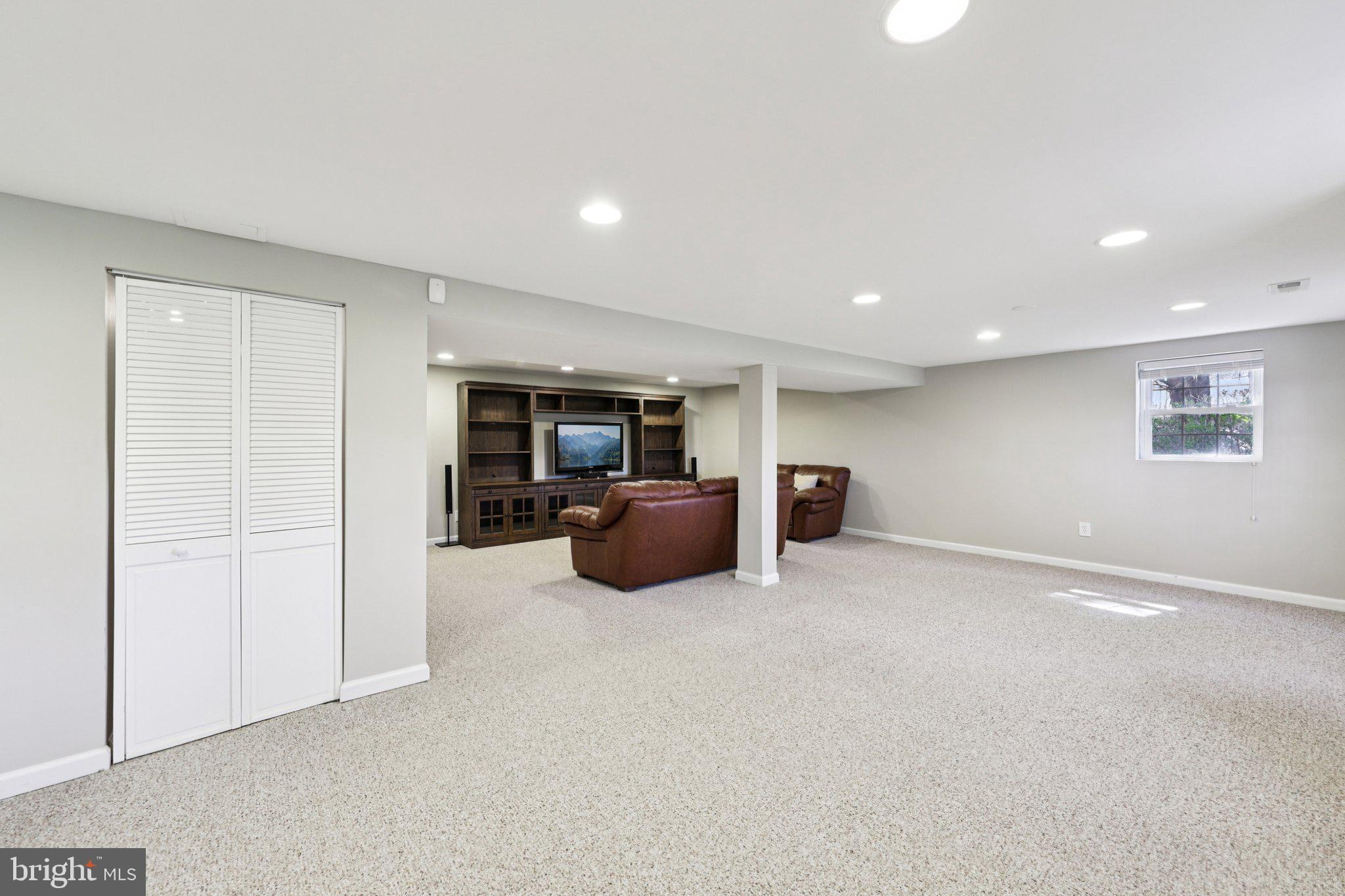 TAMARACK - Residential