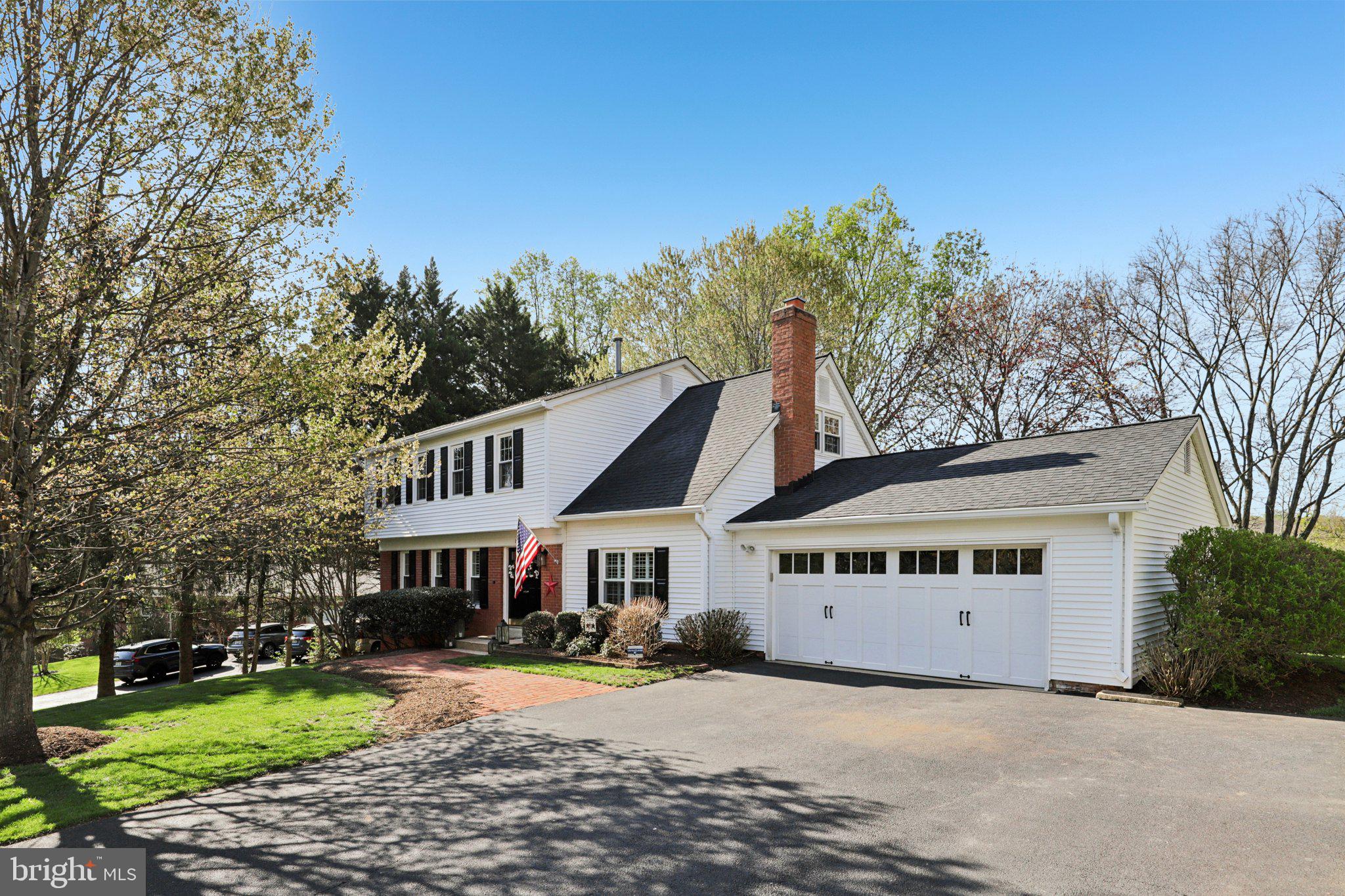 10305 MOUNTINGTON COURT