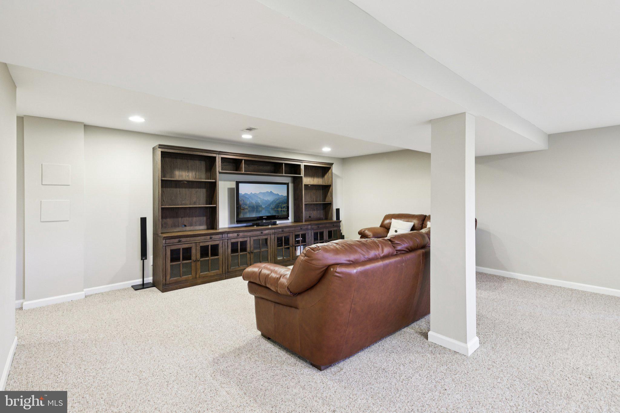 TAMARACK - Residential