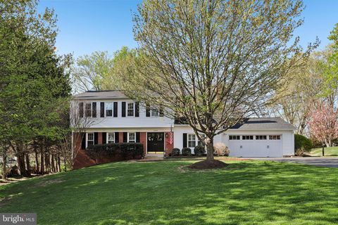 10305 MOUNTINGTON COURT VIENNA VA 22182