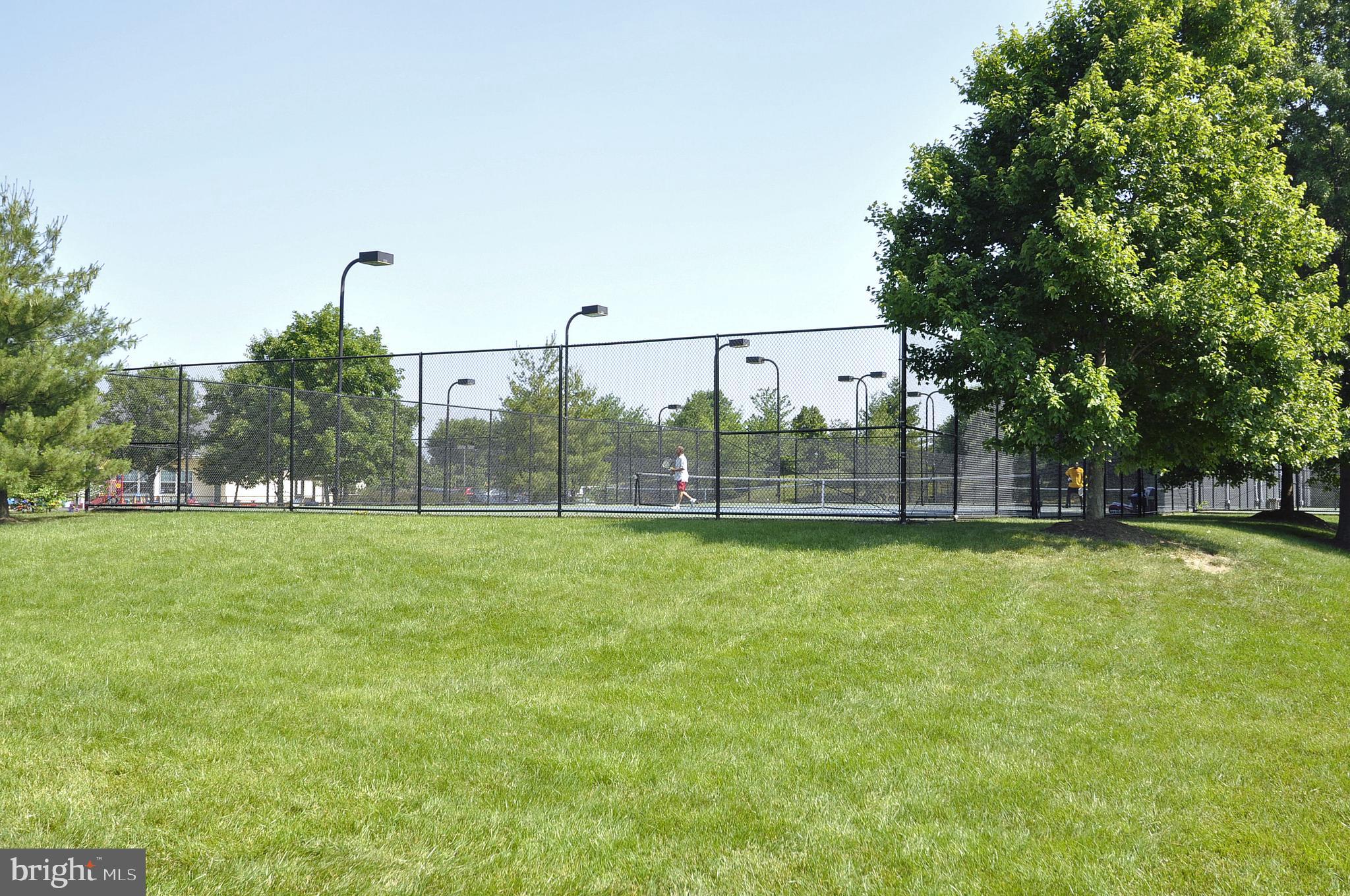 ASHBURN VILLAGE - Residential