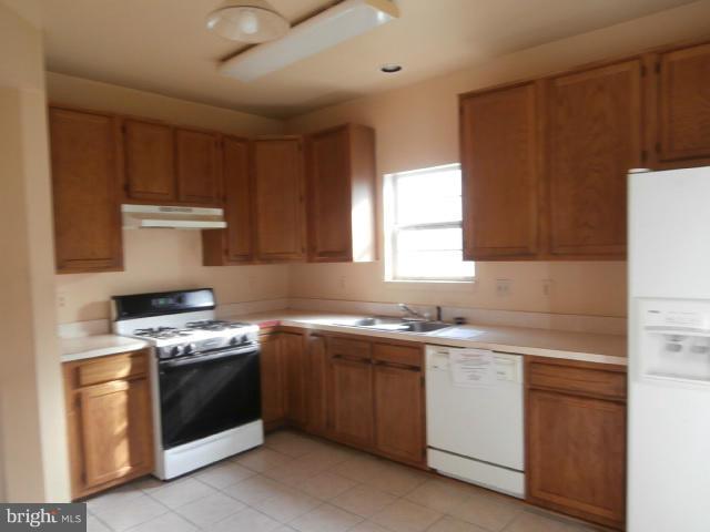 HADLEY FARMS - Residential