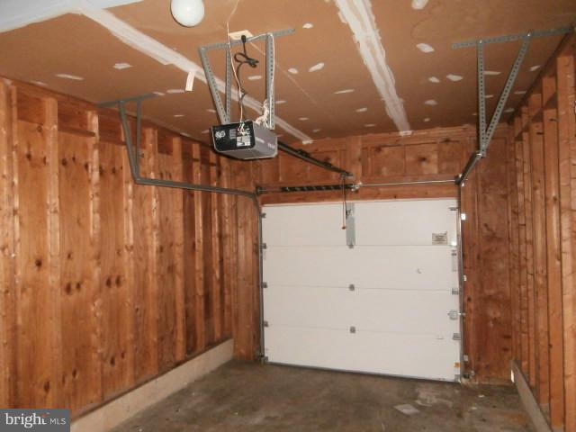 HADLEY FARMS - Residential