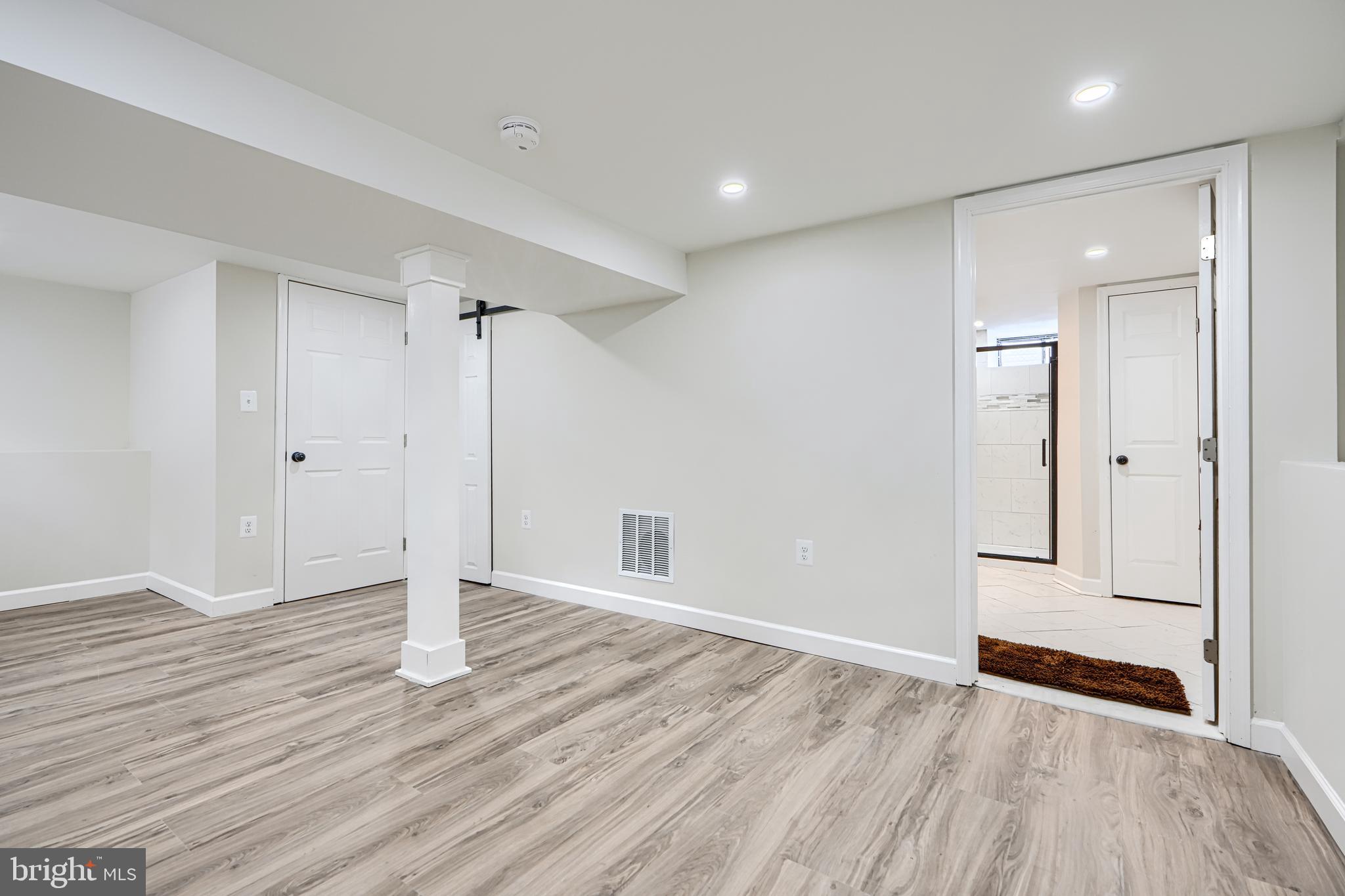 MARLYN TERRACE - Residential