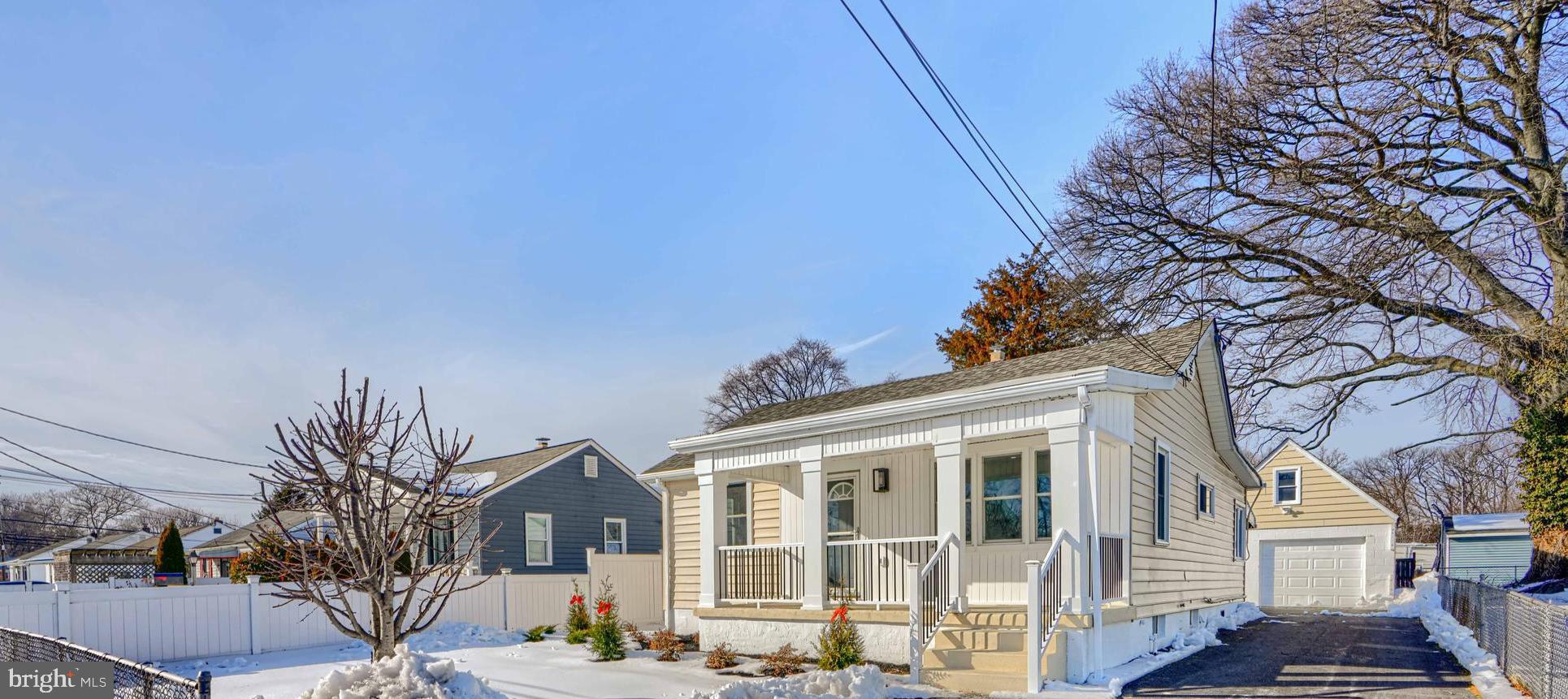 MARLYN TERRACE - Residential