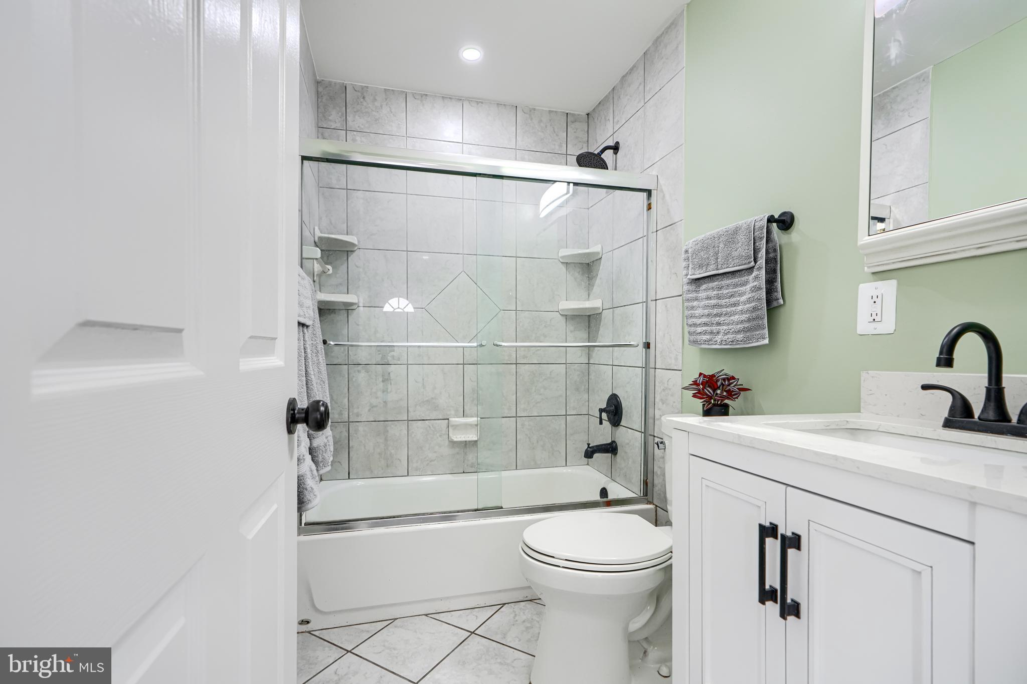 MARLYN TERRACE - Residential