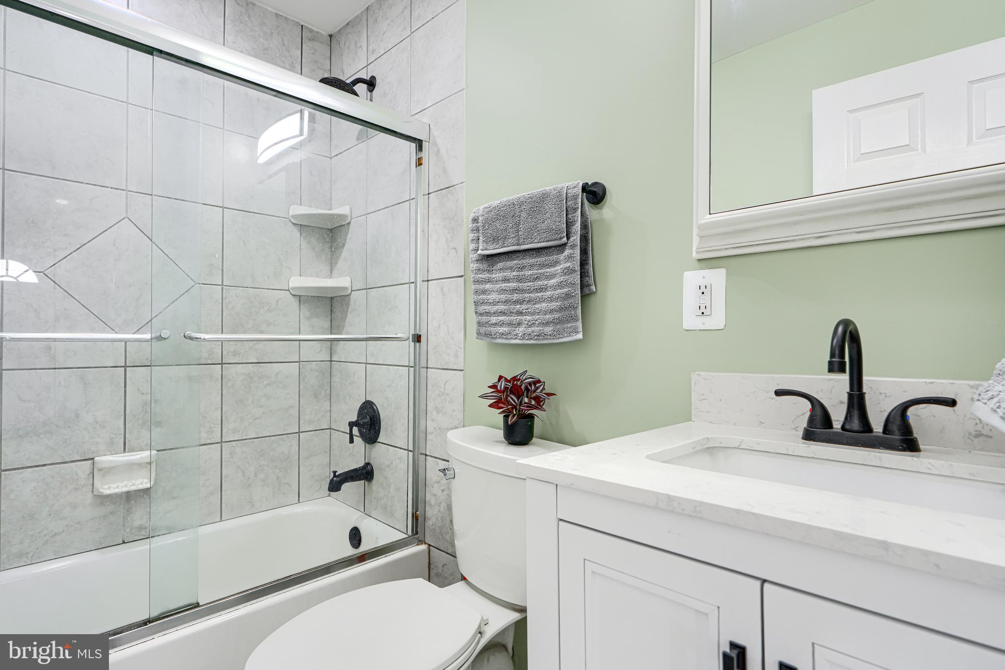 MARLYN TERRACE - Residential