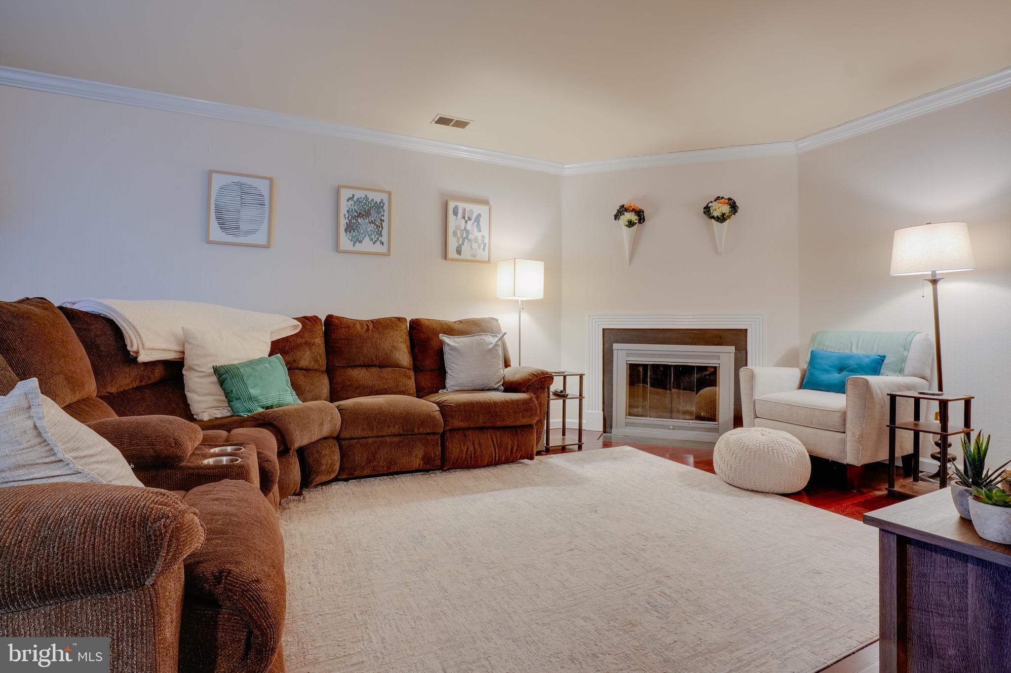 11 FAIRWAY ROAD F