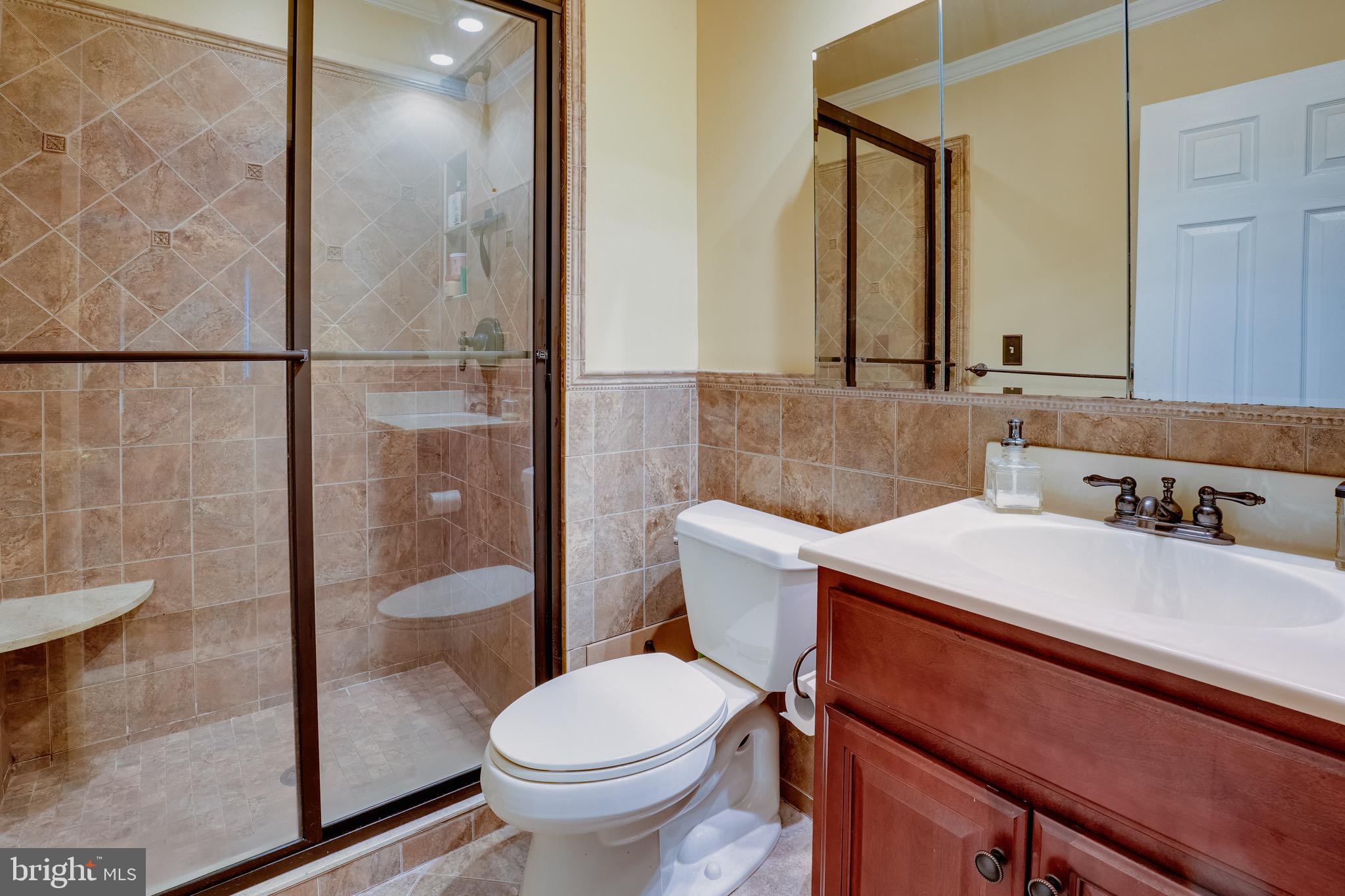 FLYING HILLS - Residential