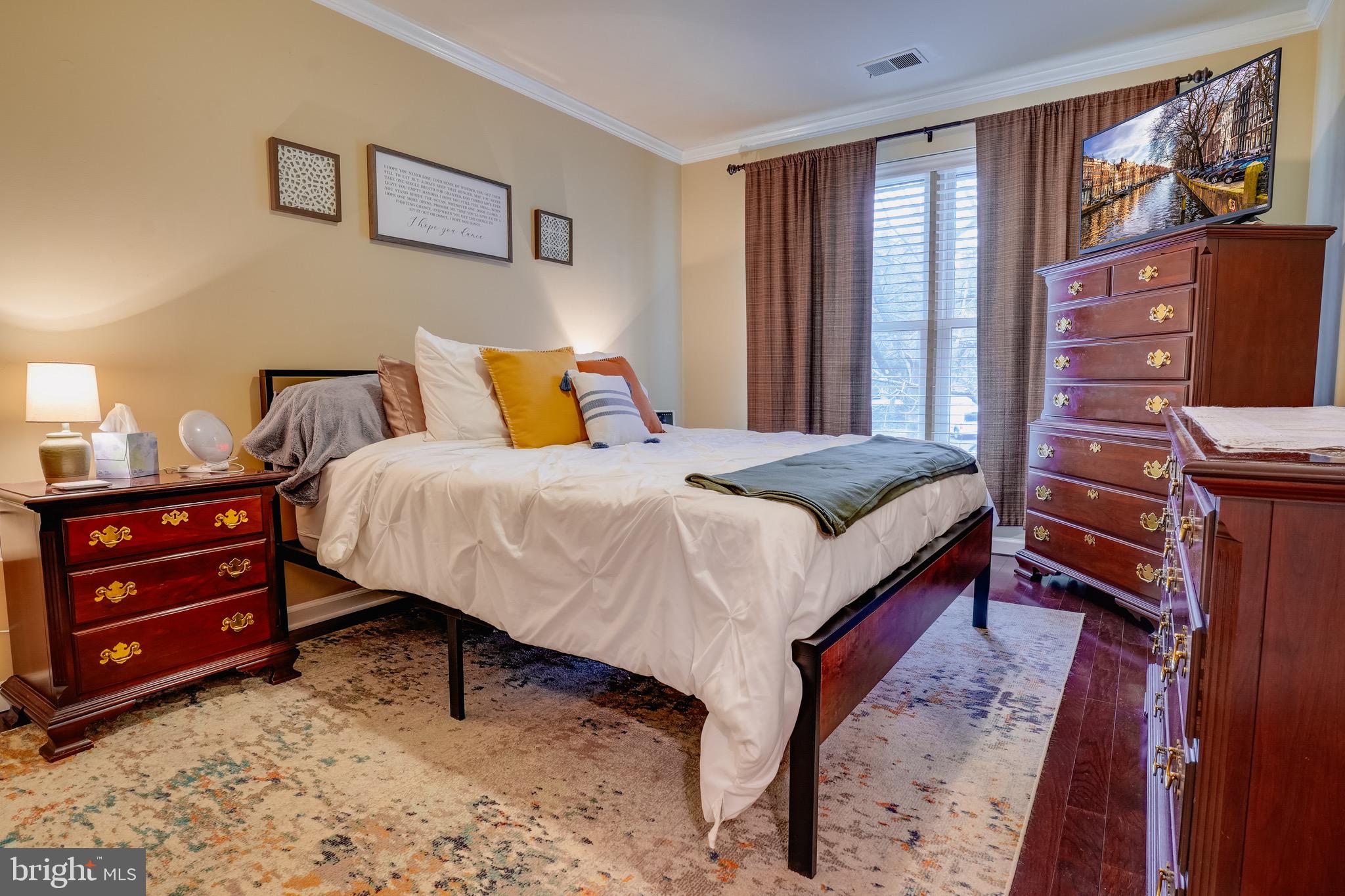 FLYING HILLS - Residential