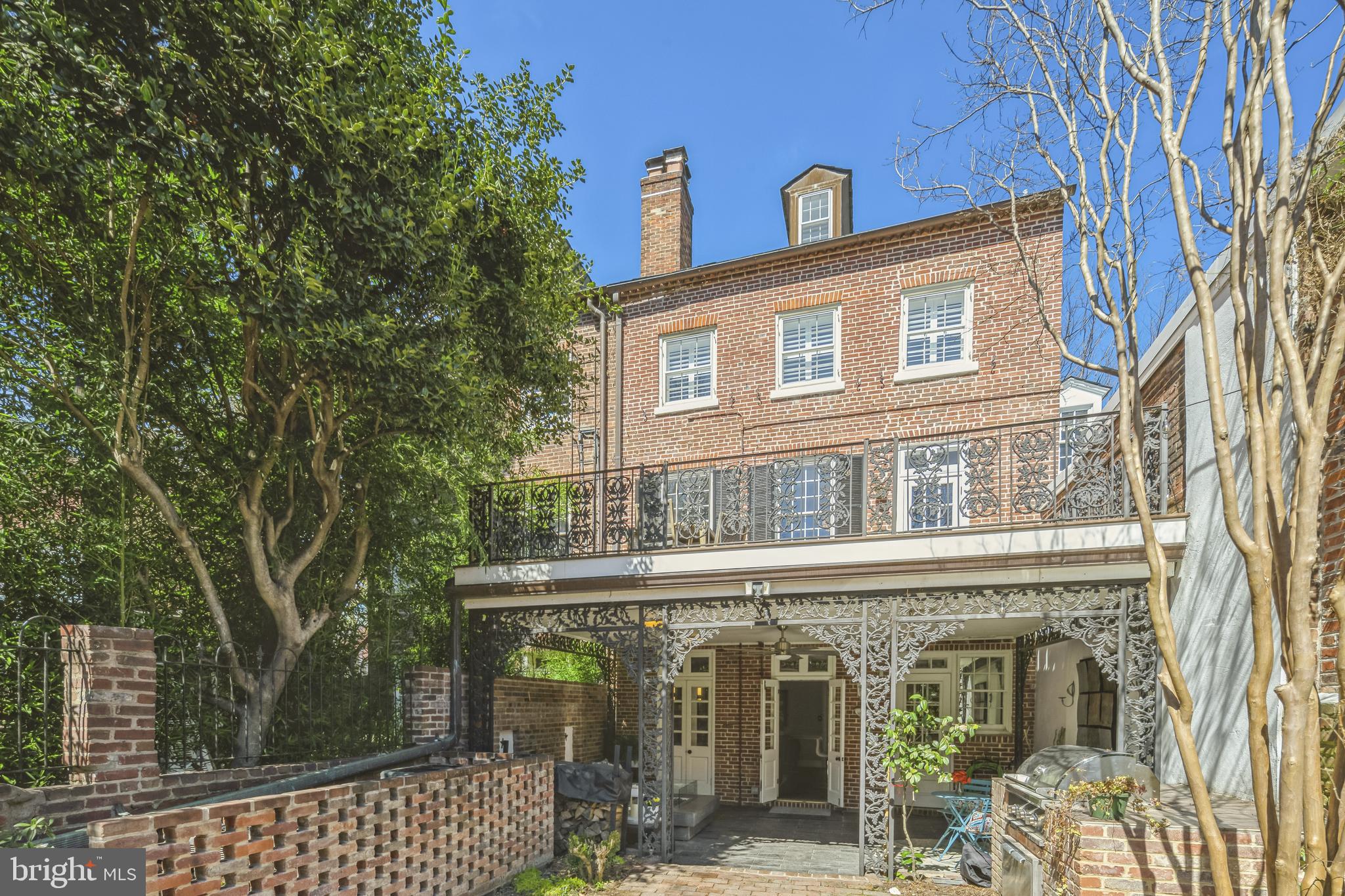 OLD TOWN ALEXANDRIA - Residential