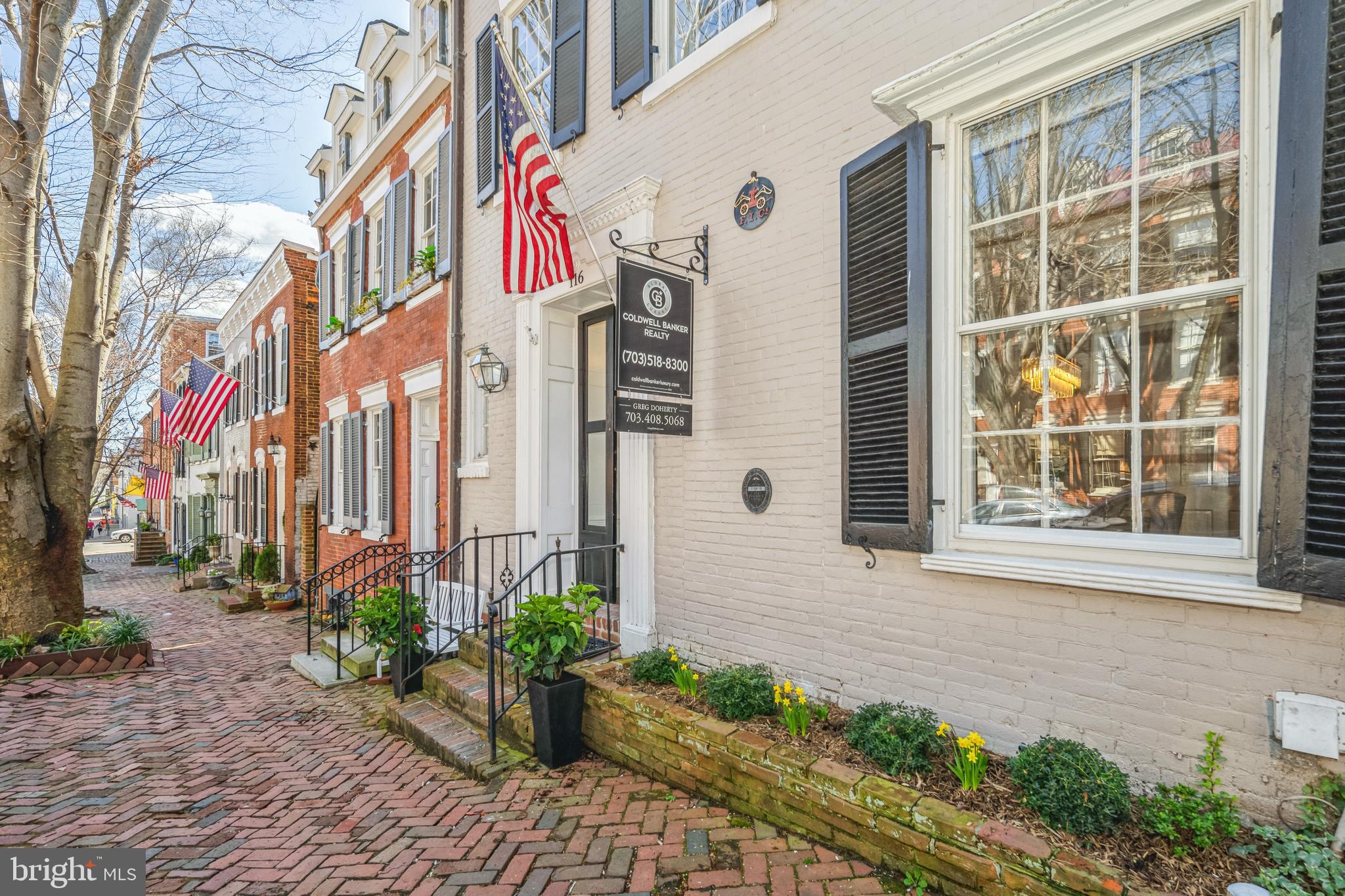 OLD TOWN ALEXANDRIA - Residential