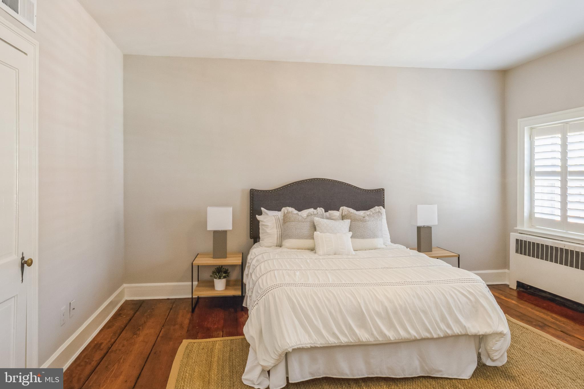 OLD TOWN ALEXANDRIA - Residential