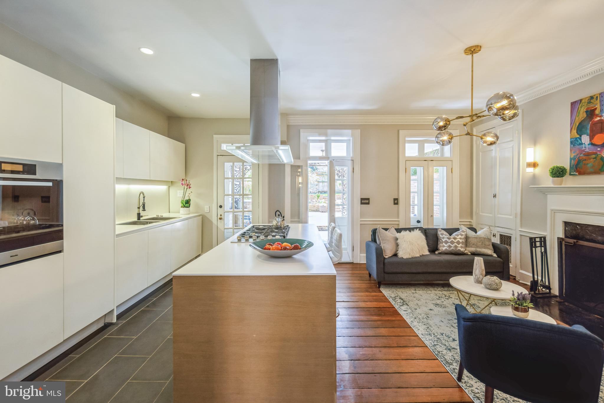 OLD TOWN ALEXANDRIA - Residential