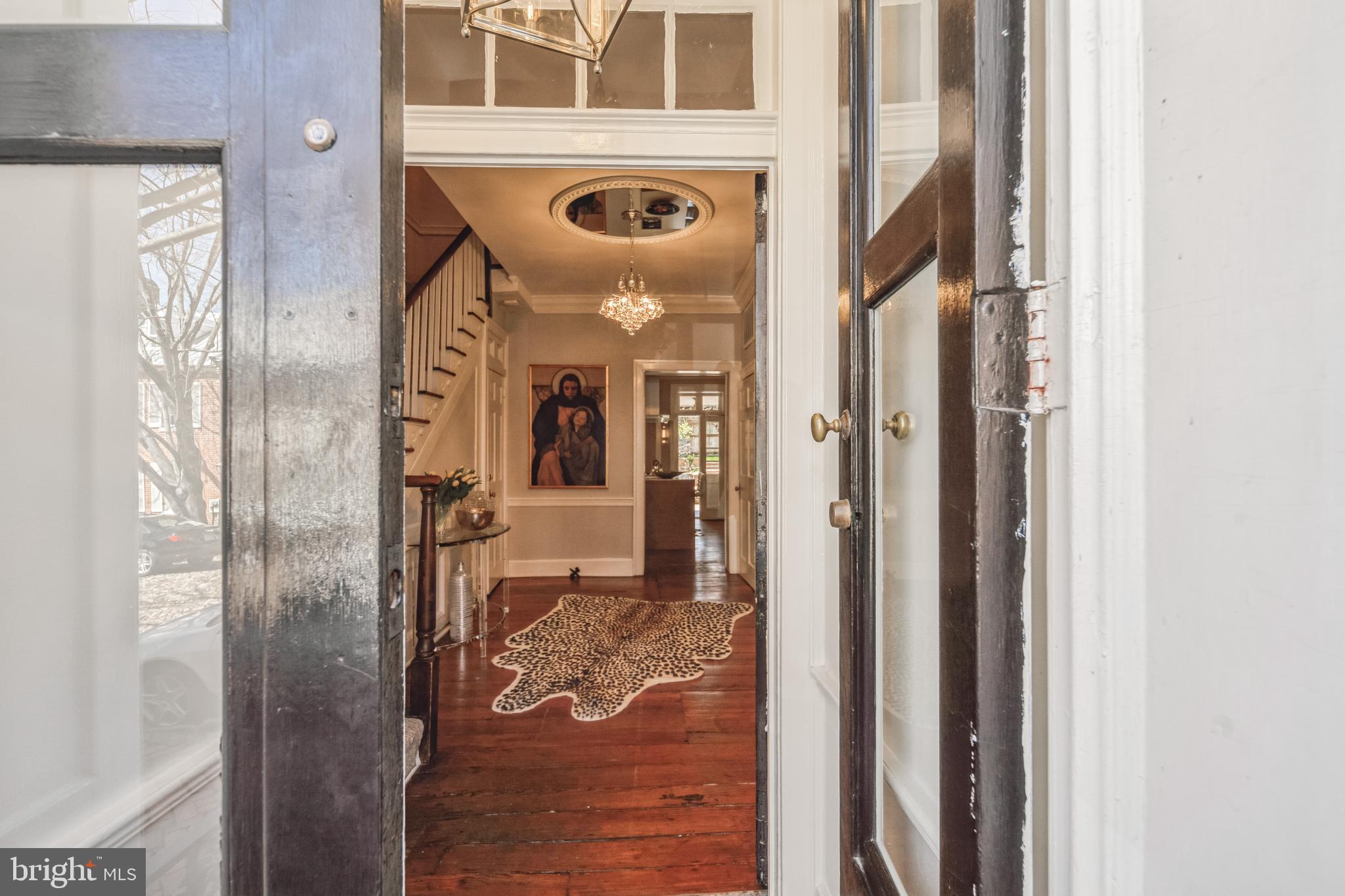 OLD TOWN ALEXANDRIA - Residential