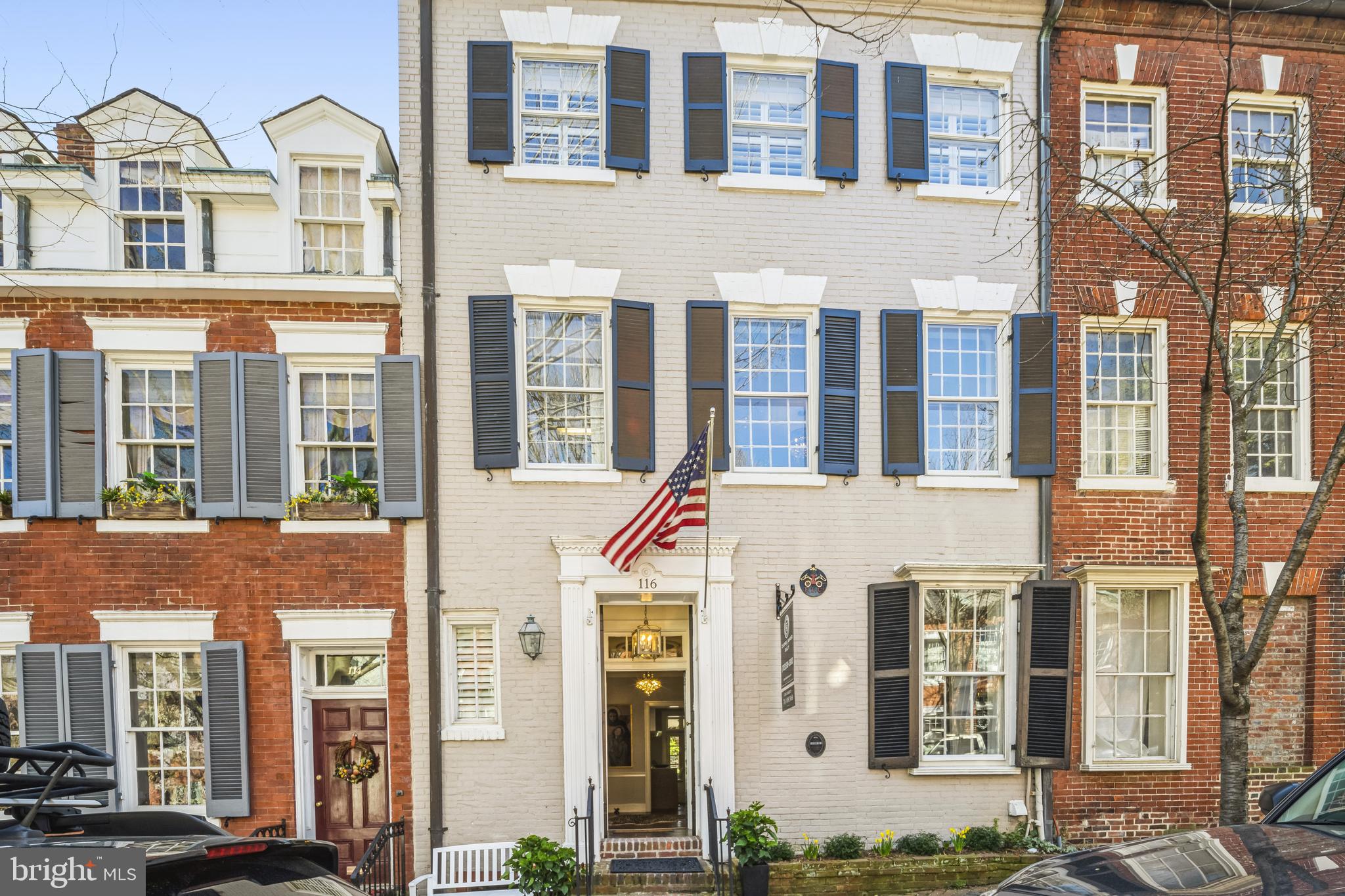 OLD TOWN ALEXANDRIA - Residential