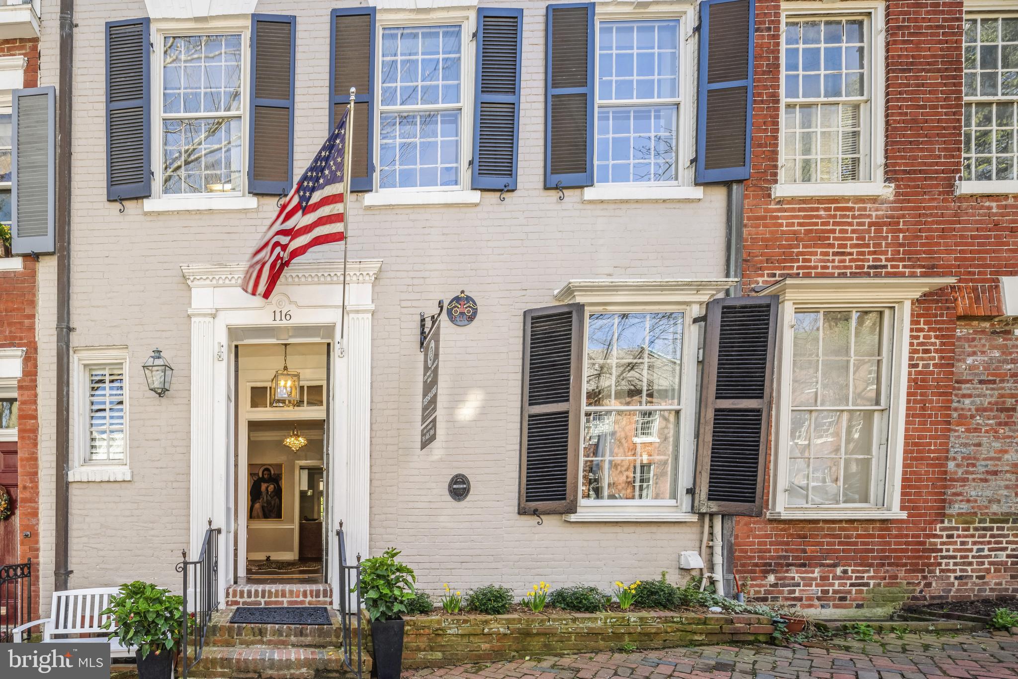 OLD TOWN ALEXANDRIA - Residential
