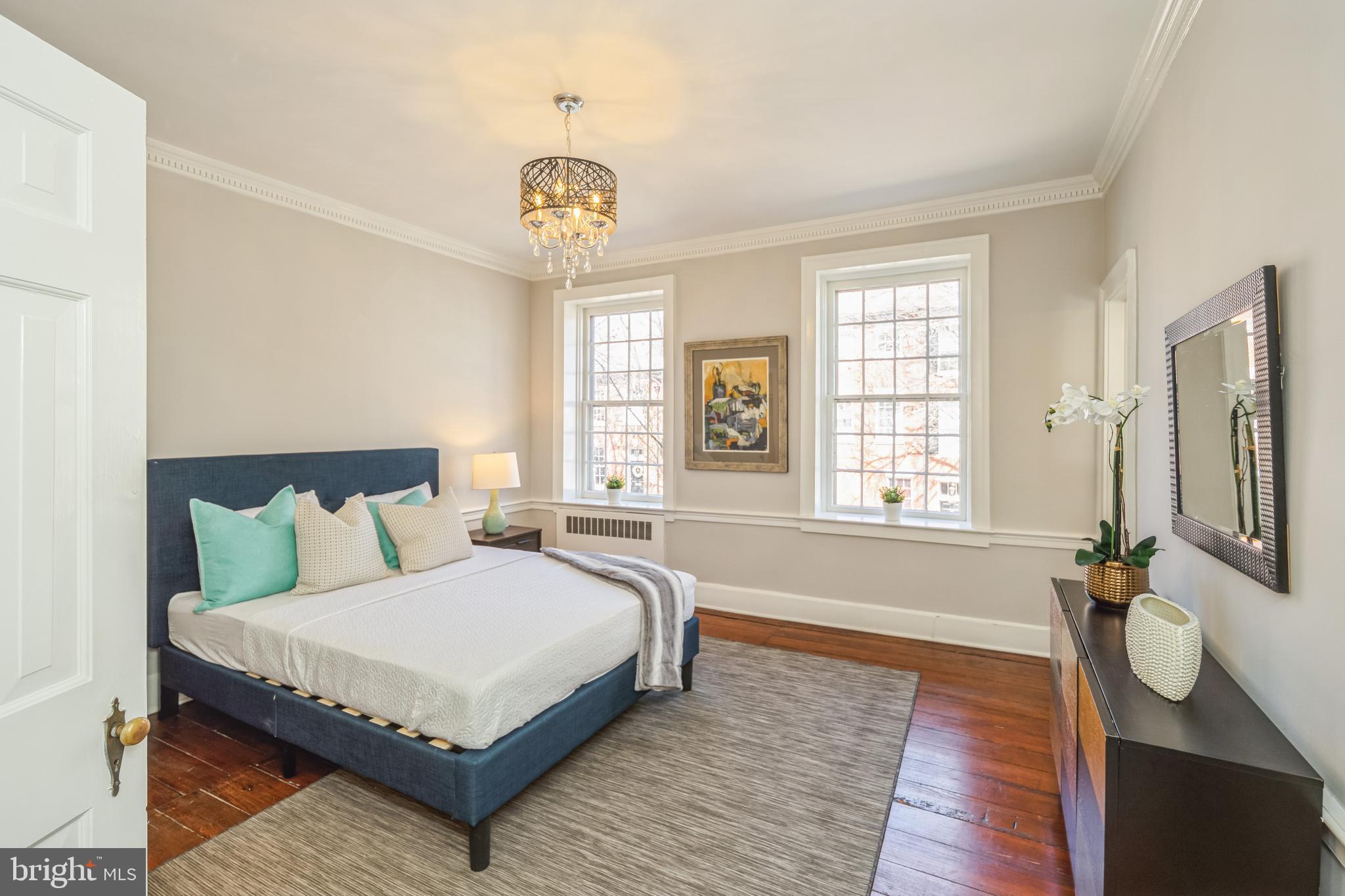 OLD TOWN ALEXANDRIA - Residential