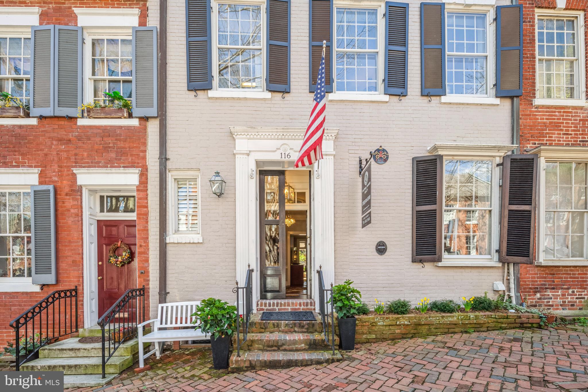 OLD TOWN ALEXANDRIA - Residential