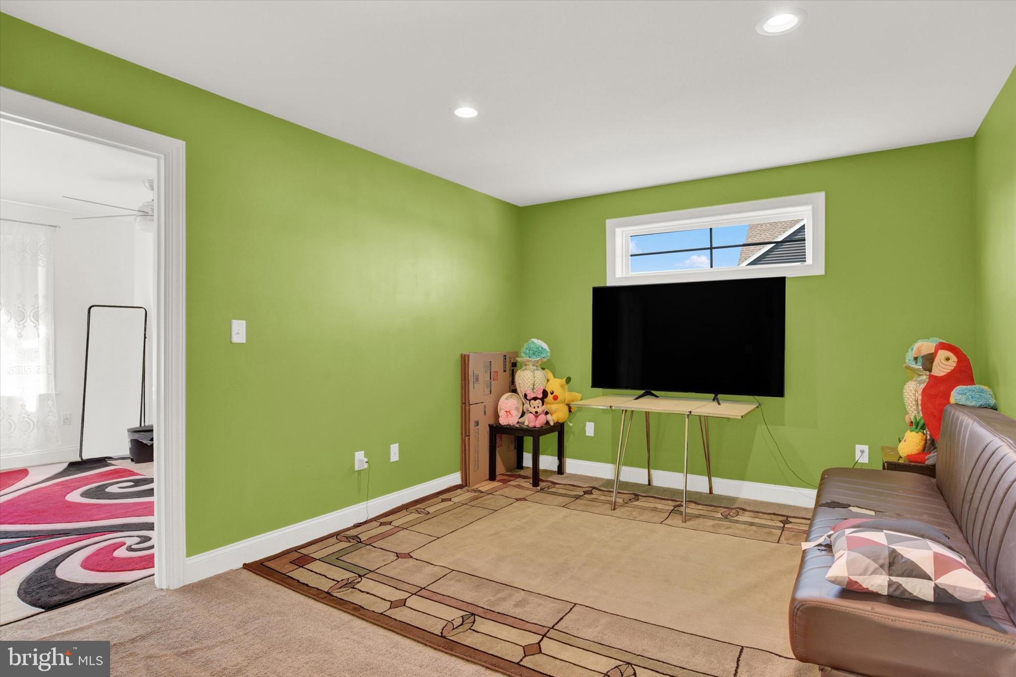 MOUNTAIN VIEW ESTATES - Residential