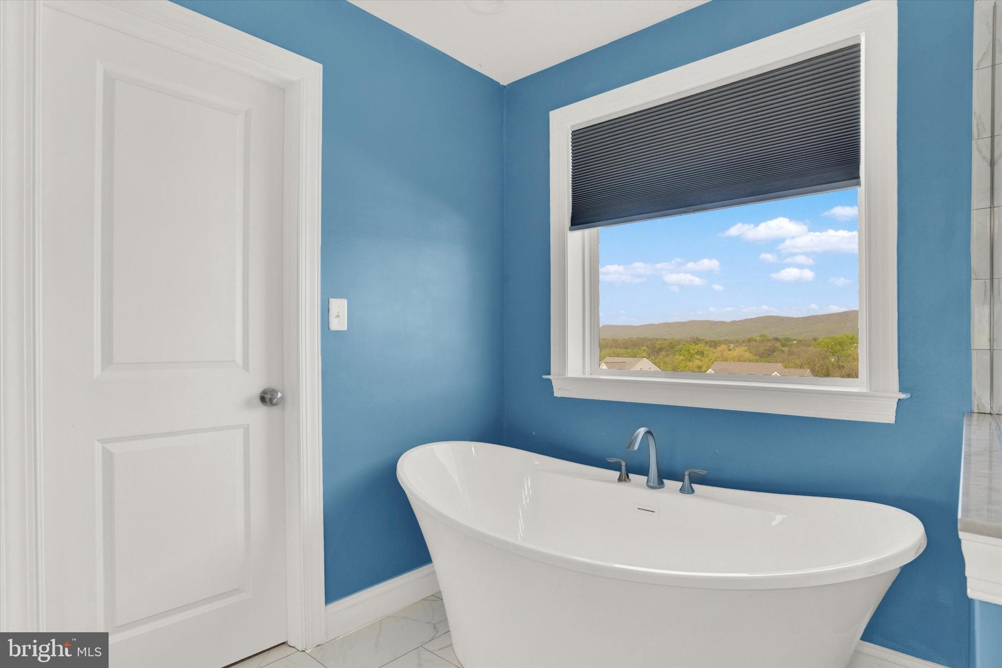 MOUNTAIN VIEW ESTATES - Residential