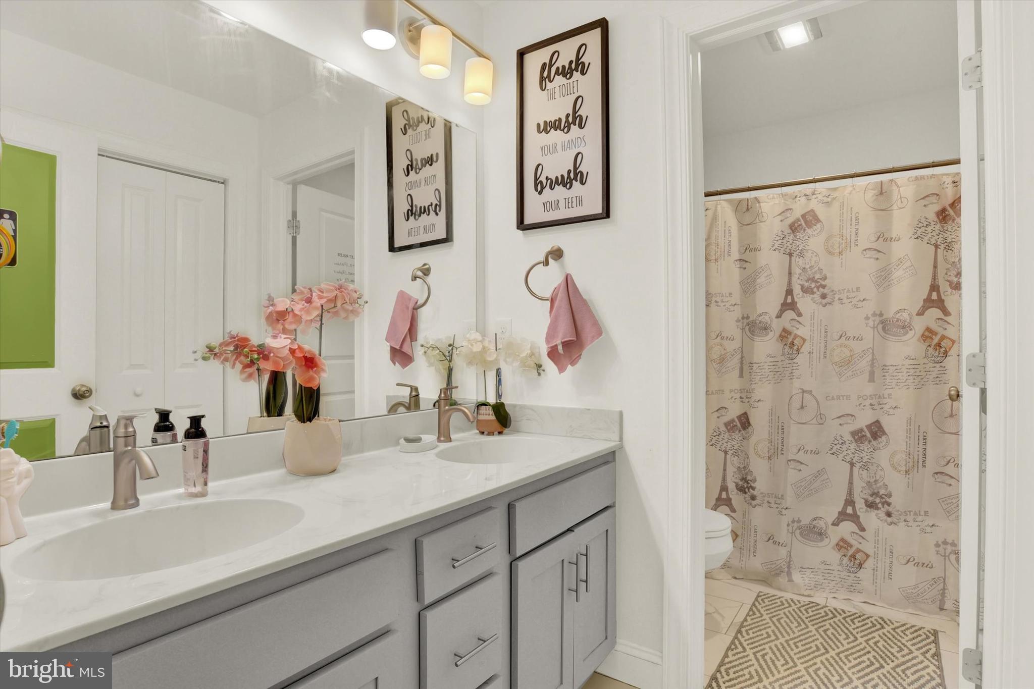 MOUNTAIN VIEW ESTATES - Residential
