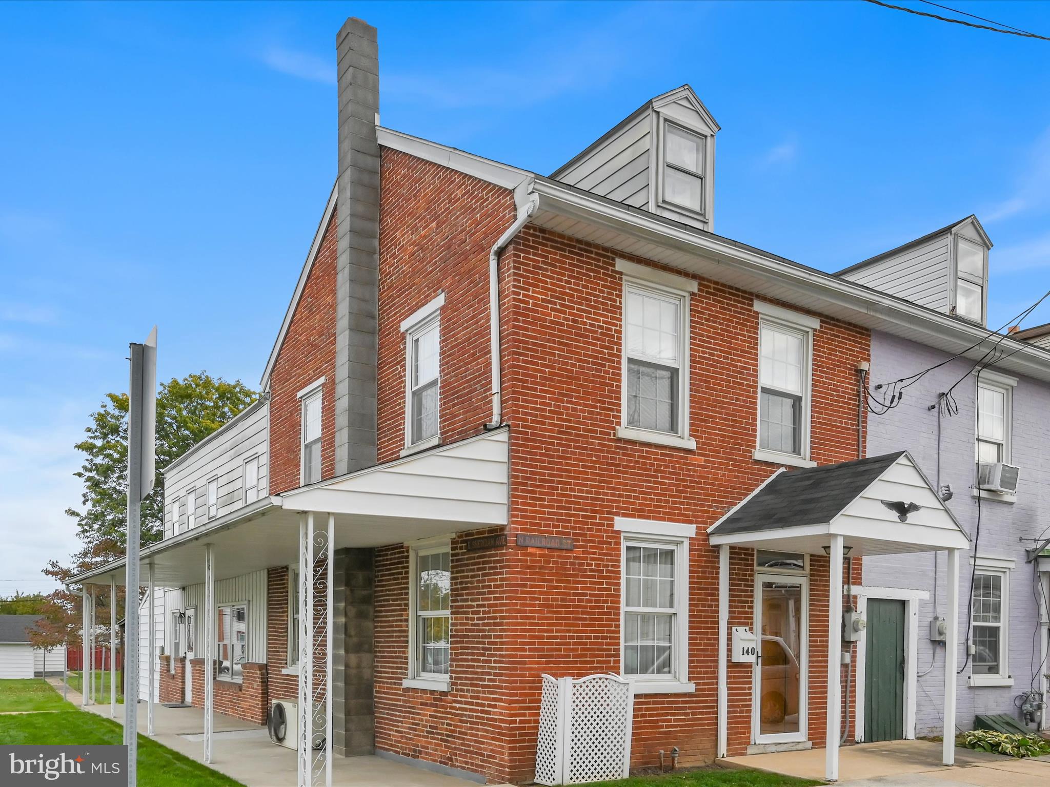 140 N RAILROAD STREET