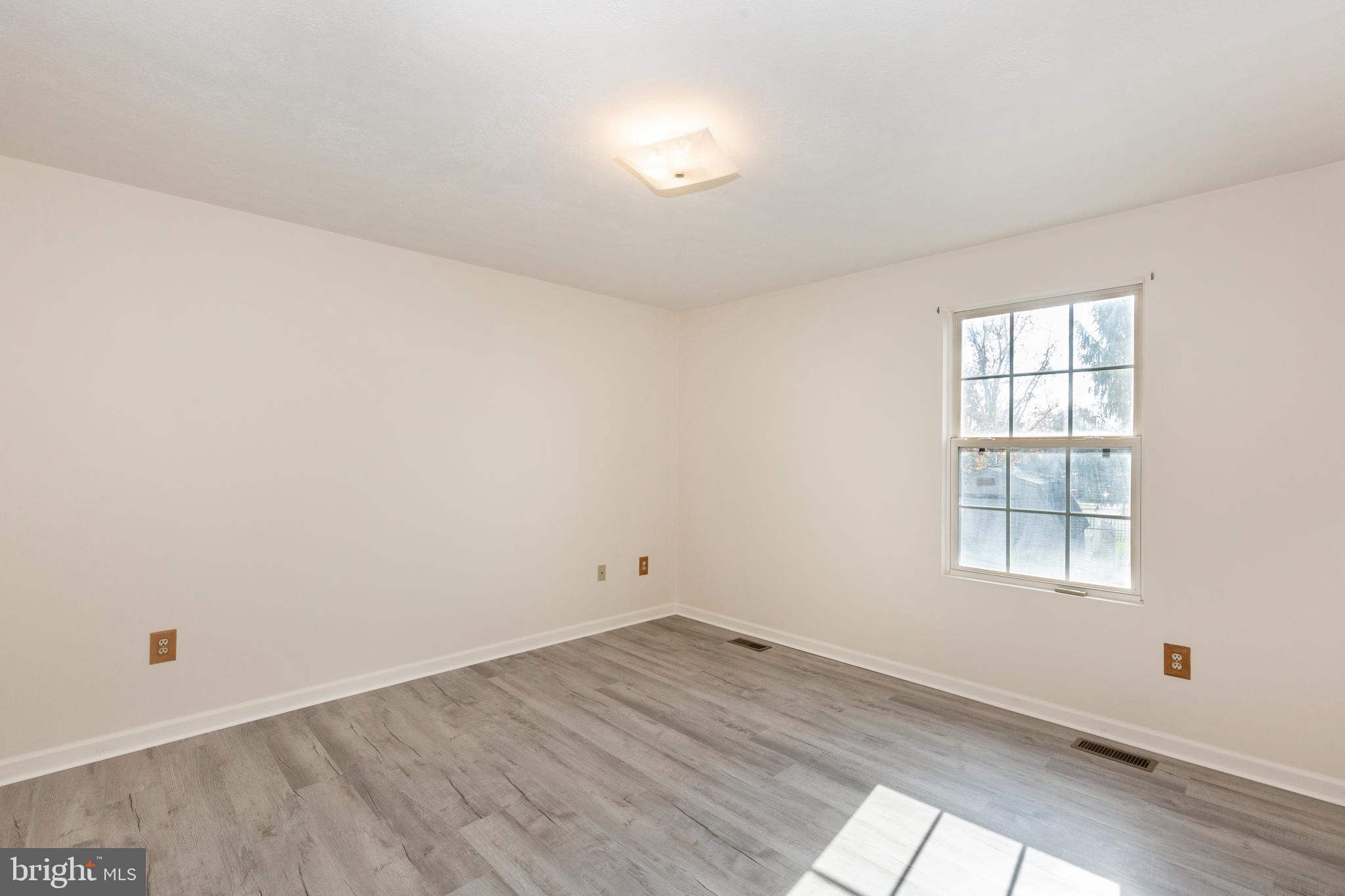 ROBERTS MILL RUN - Residential