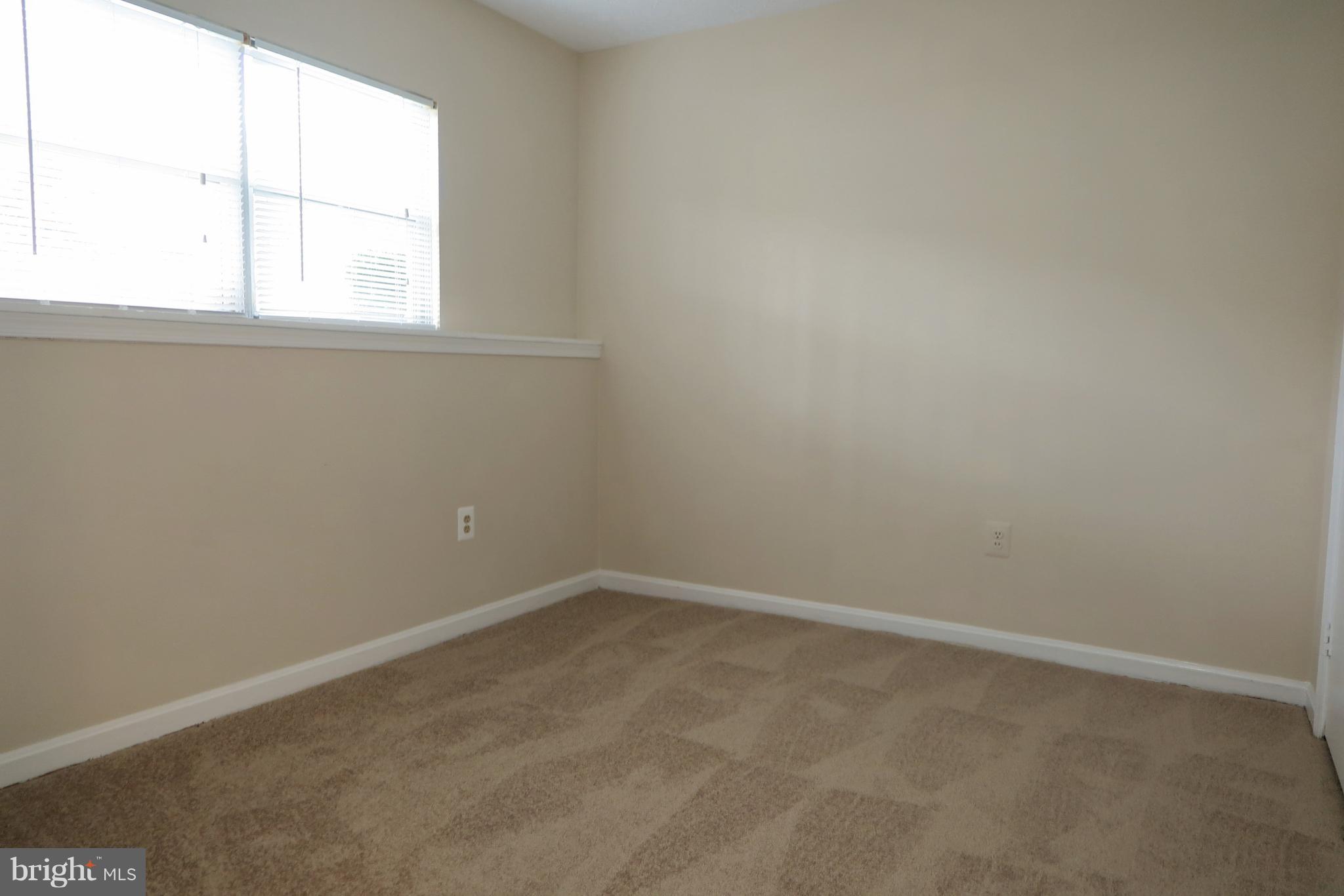 WILLIAMSBURG VILLAGE - Residential Lease