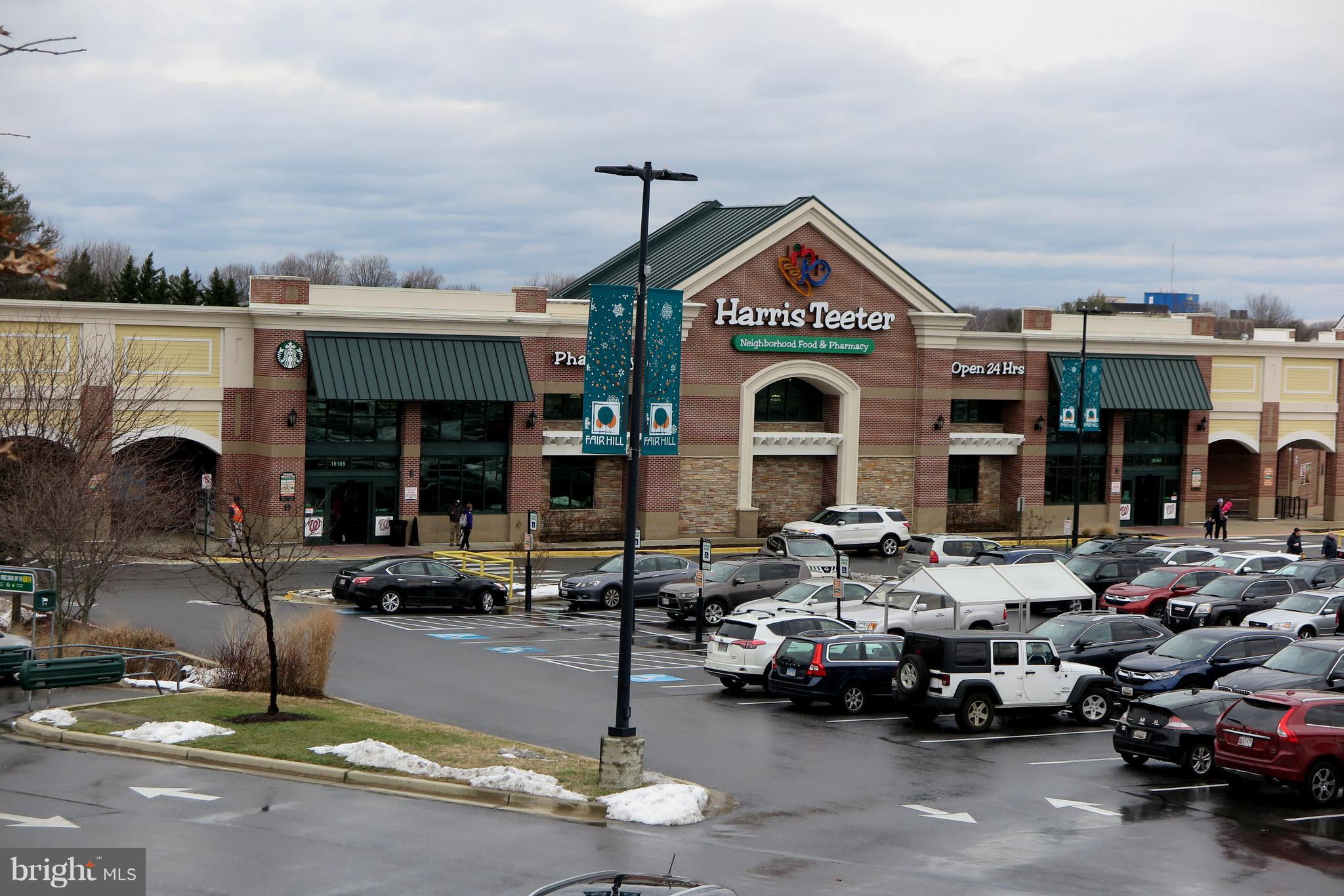 WILLIAMSBURG VILLAGE - Residential Lease