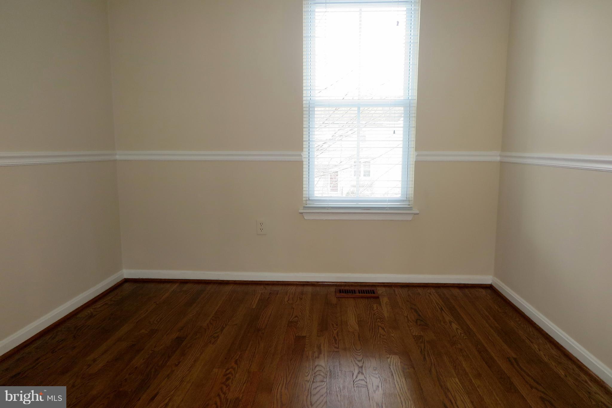 WILLIAMSBURG VILLAGE - Residential Lease