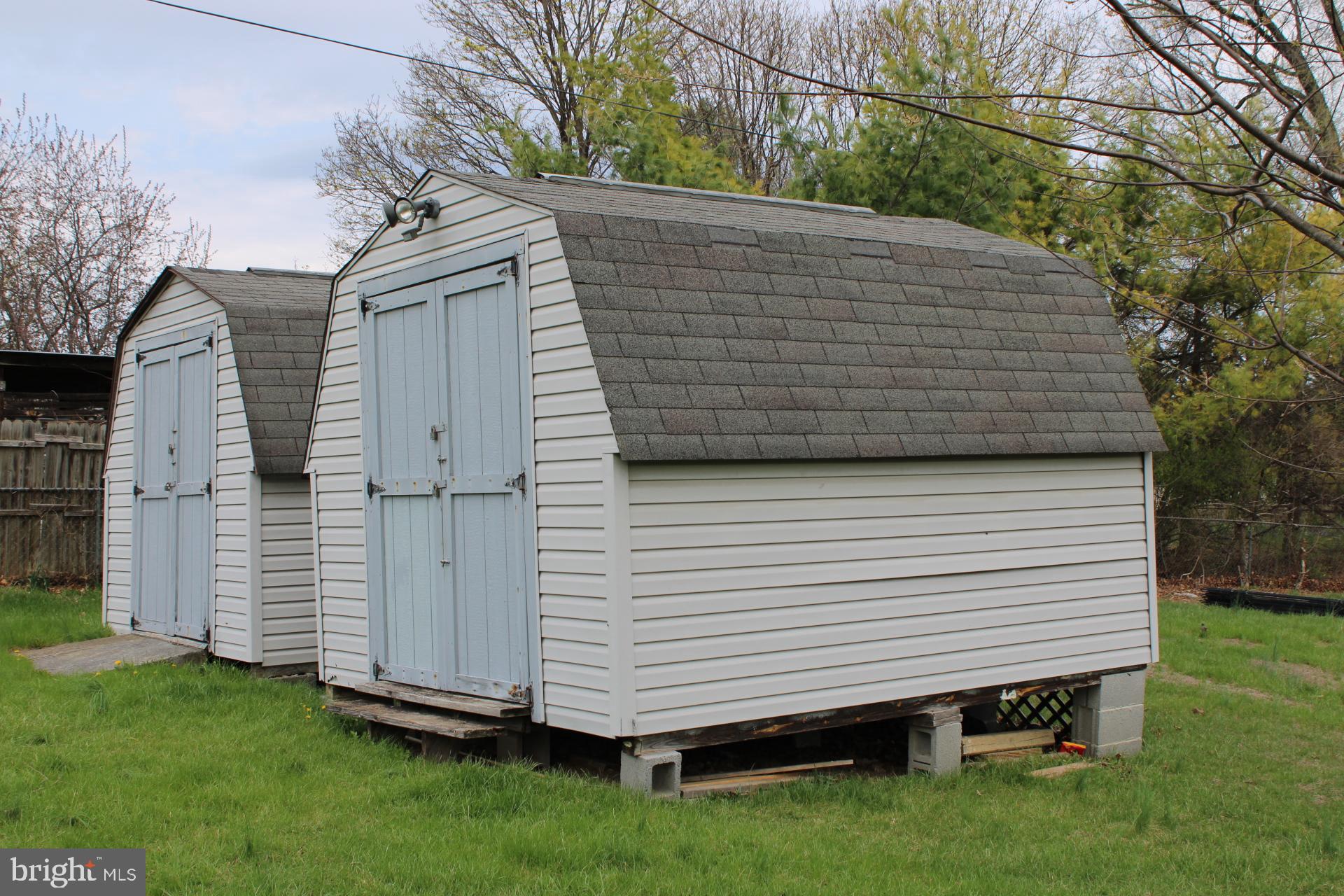 INWOOD EAST - Residential