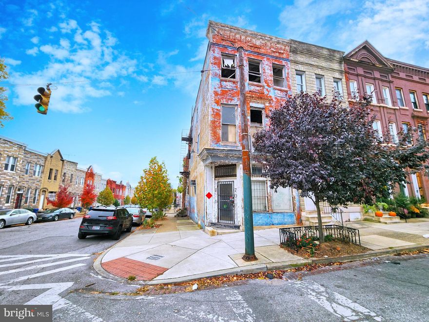 ONLINE AUCTION: Bidding begins 1/22/2025 @ 10:00 AM. Bidding ends 1/24/2025 @ 12:40 PM. List Price is Suggested Opening Bid. Deposit: $7,500. 3 Story End-Unit Townhouse located in the Upton area.
JUST MINUTES to UMMC Midtown Campus & the Upton Metro Station. Easy access to major traffic artery W Franklin St. Property is vacant and in need of renovations.