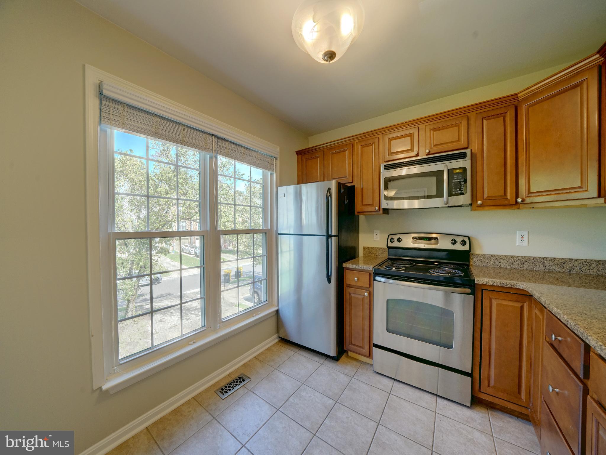 SEVEN OAKS - Residential Lease