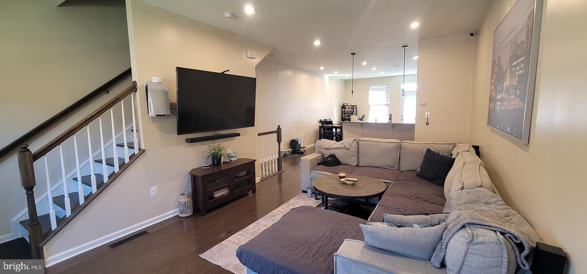 OLDHAM CROSSING - Residential