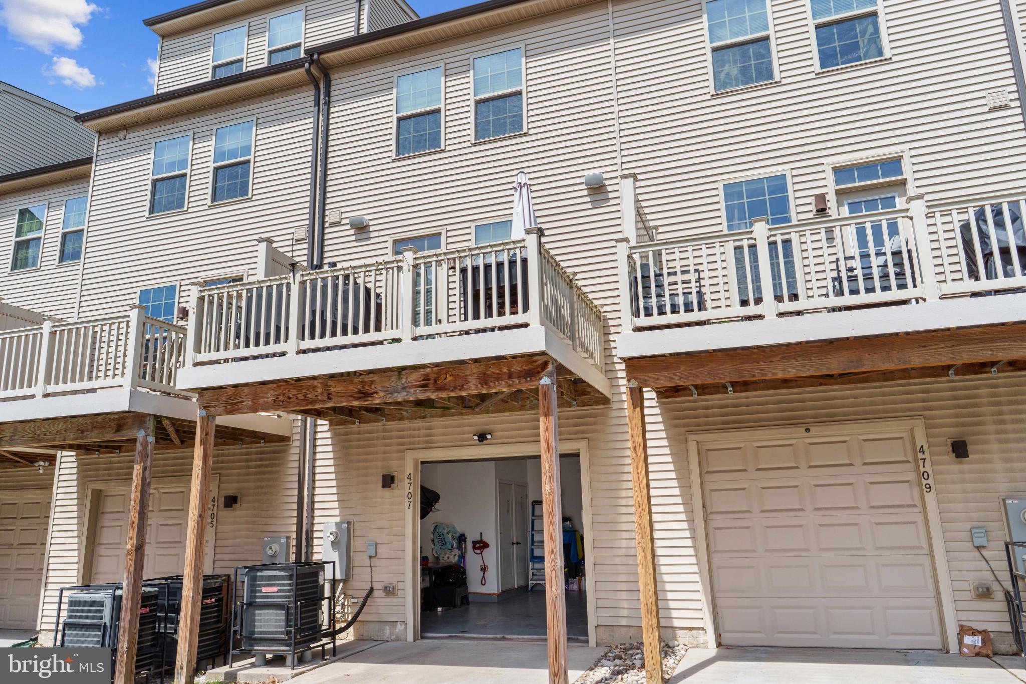 OLDHAM CROSSING - Residential