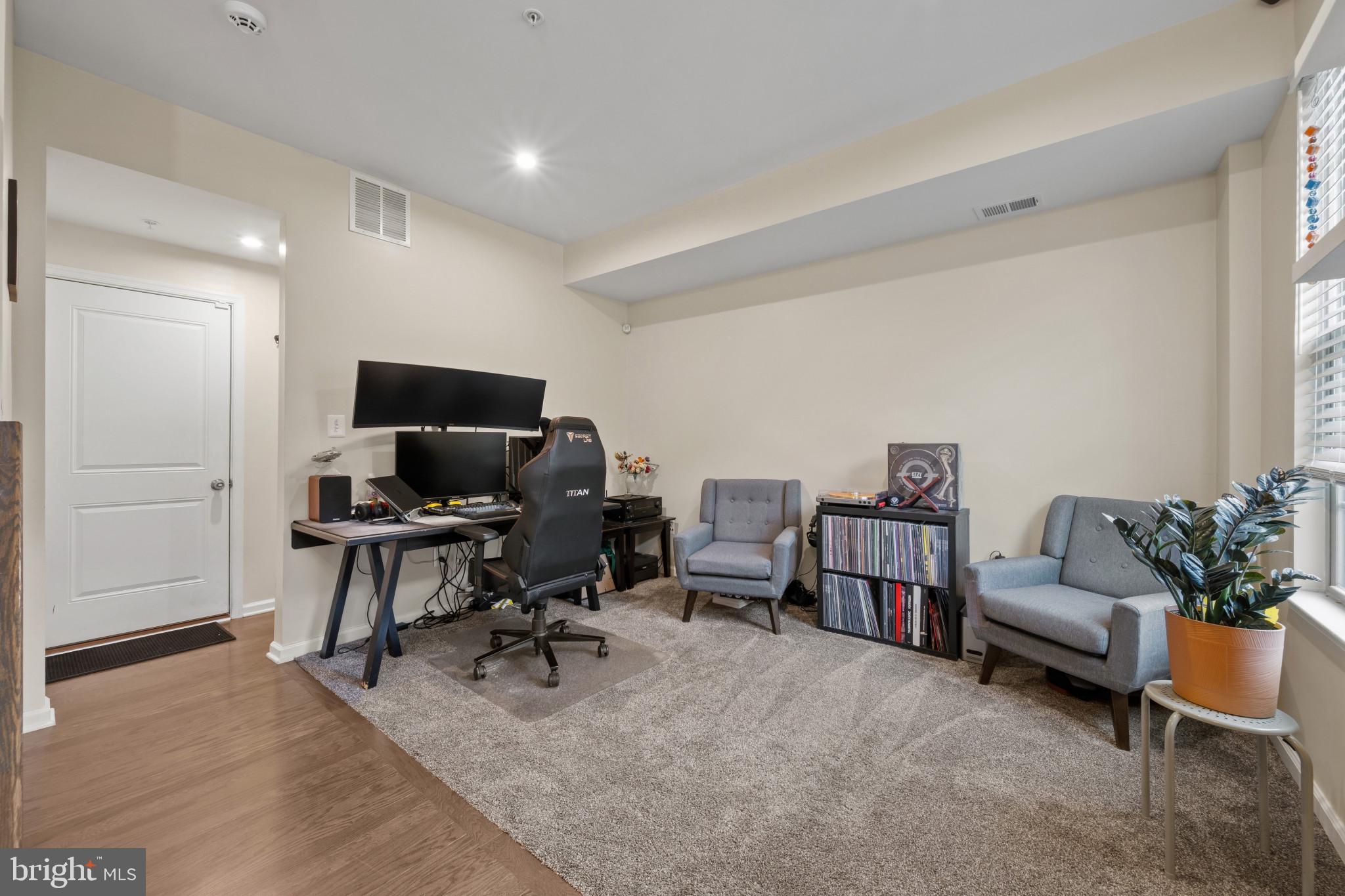 OLDHAM CROSSING - Residential