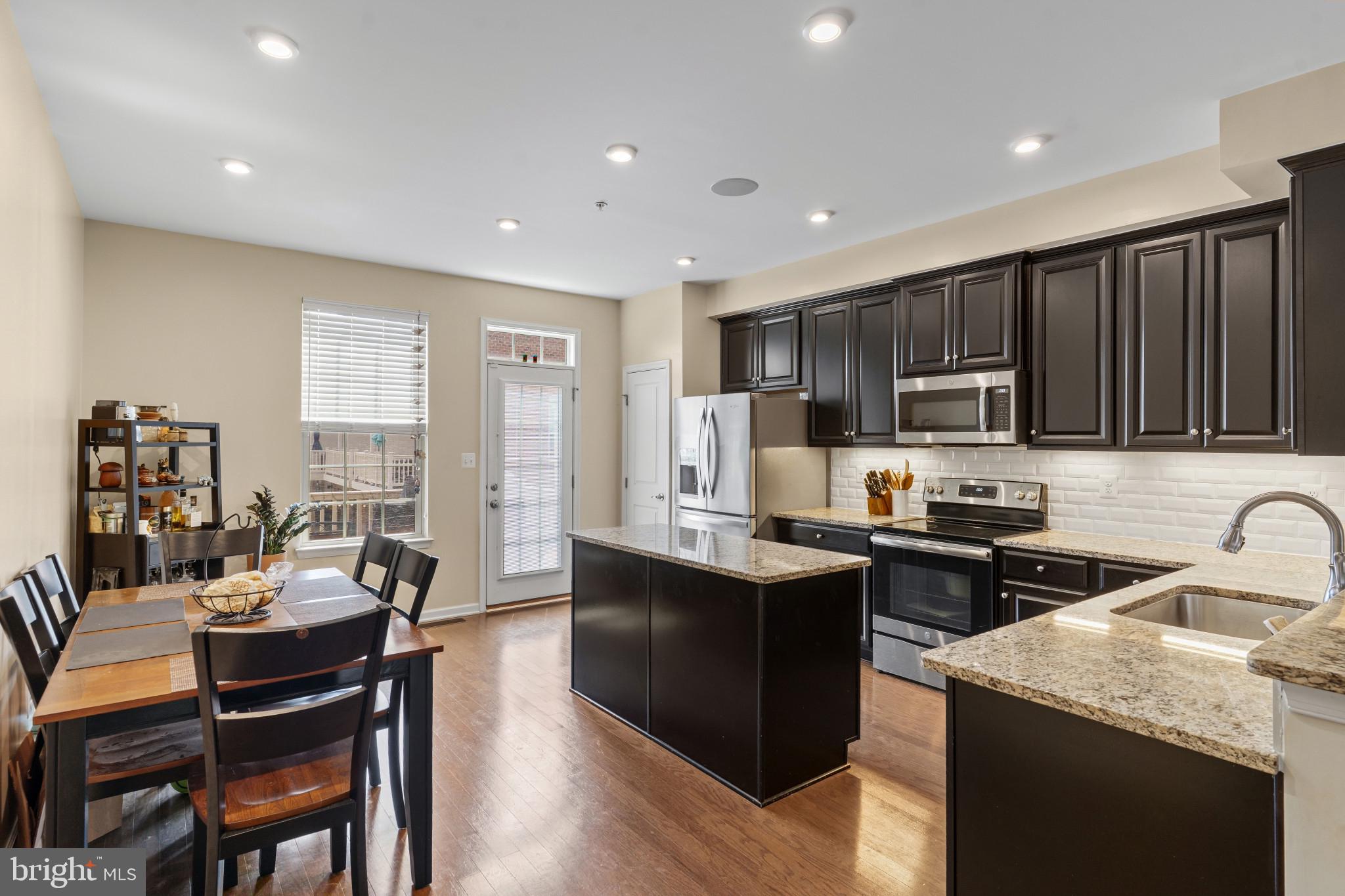 OLDHAM CROSSING - Residential