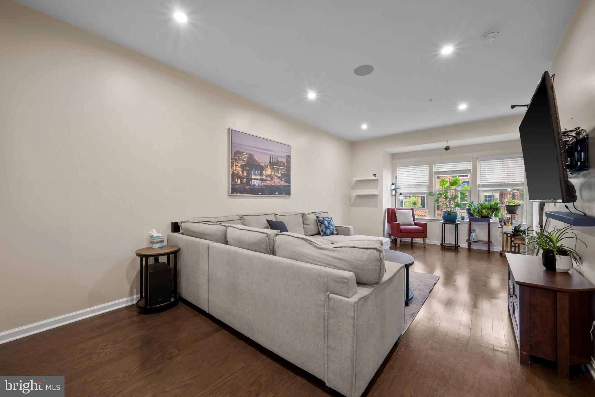 OLDHAM CROSSING - Residential