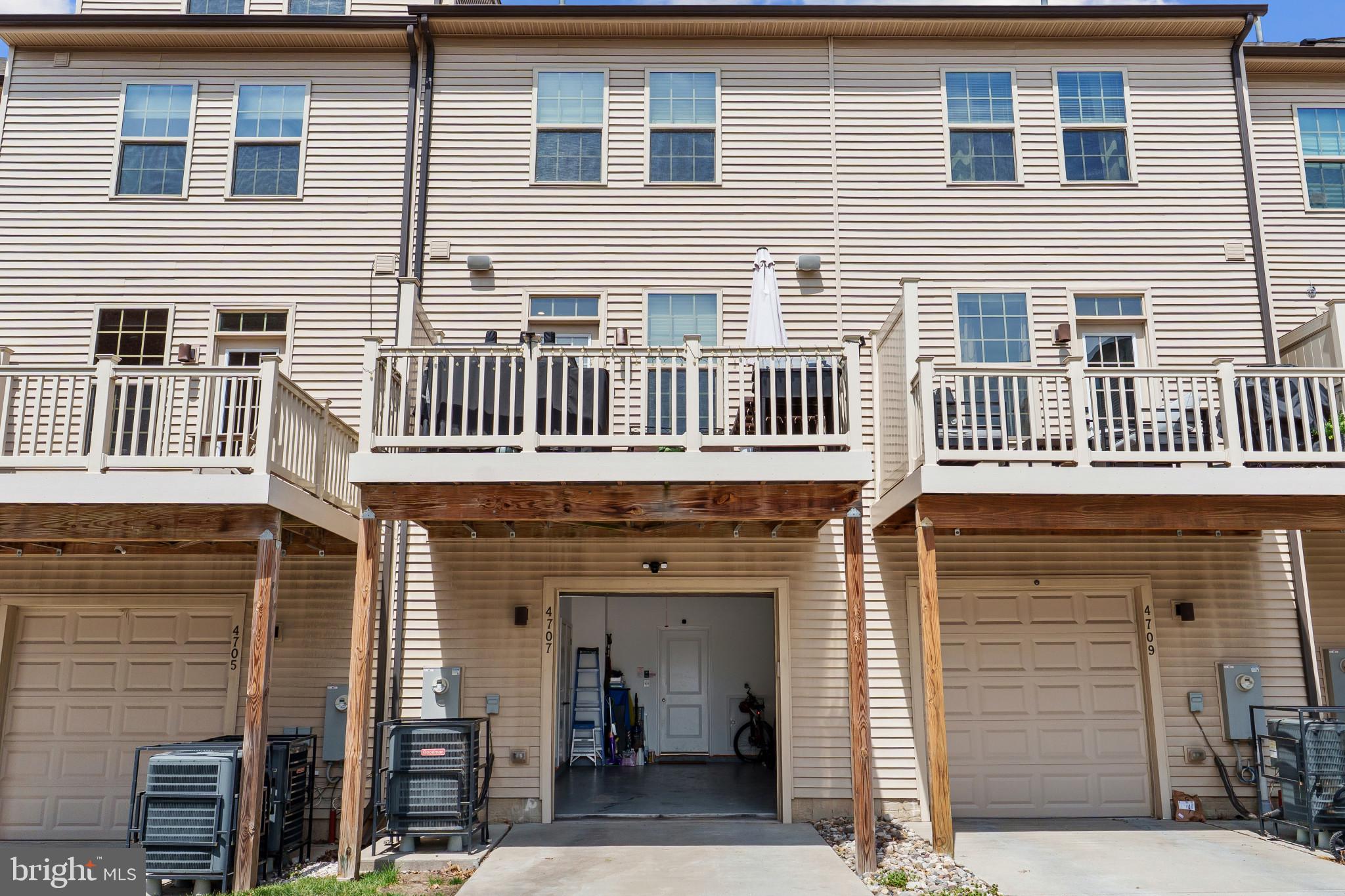 OLDHAM CROSSING - Residential