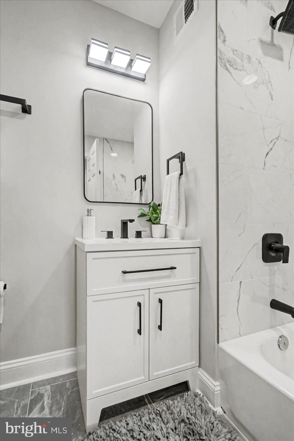 COURTLEIGH - Residential