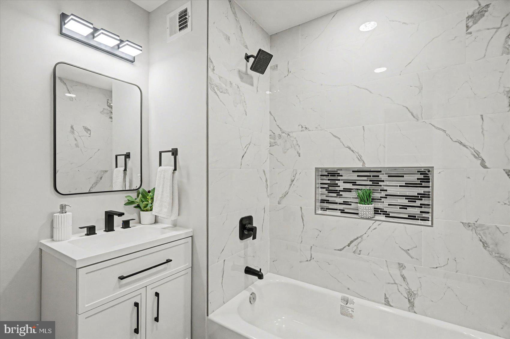 COURTLEIGH - Residential