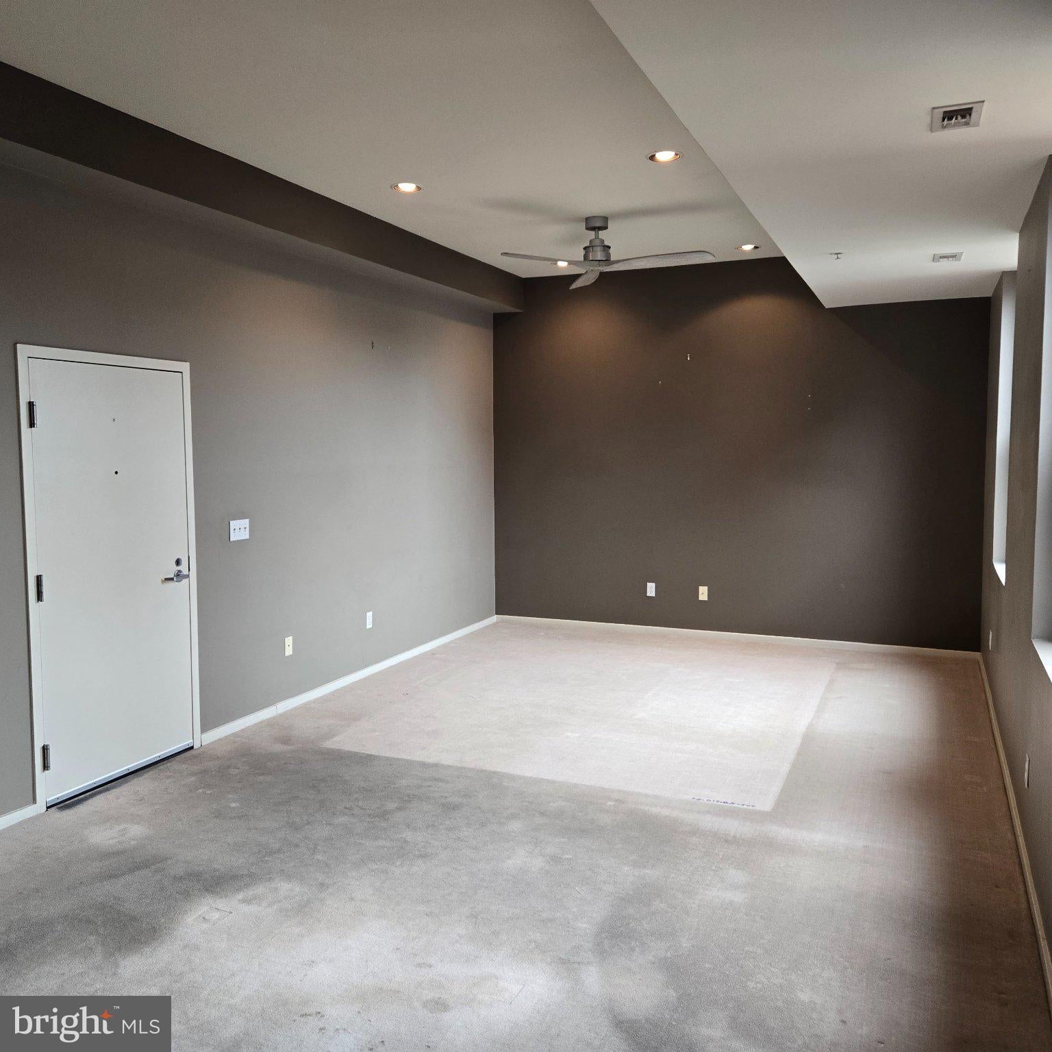 1211 LIGHT STREET 312