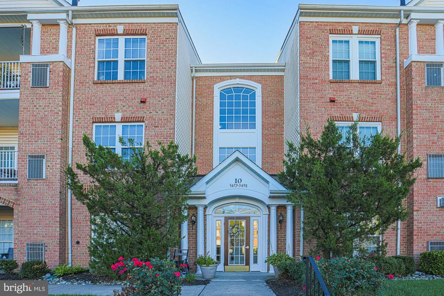 Enjoy the Comforts of this COZY 2 Bedroom 2 FULL Bath Second Floor Condo in Devonshire * Features Include: SPACIOUS living room/dining combo * Kitchen with GRANITE countertops, ceramic backsplash and breakfast area * In unit laundry * LARGE primary suite * Second bedroom and FULL bath * Balcony with storage * Assigned parking * This well maintained unit is conveniently located close to shopping and restaurants!!