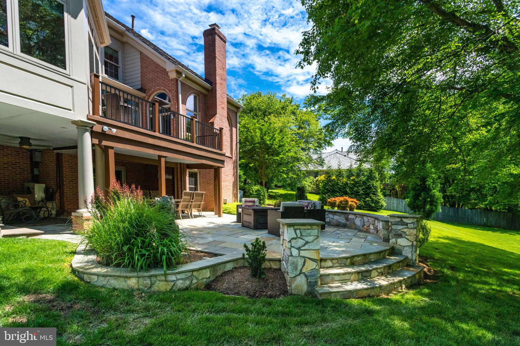 HUNTERS PLACE - Residential