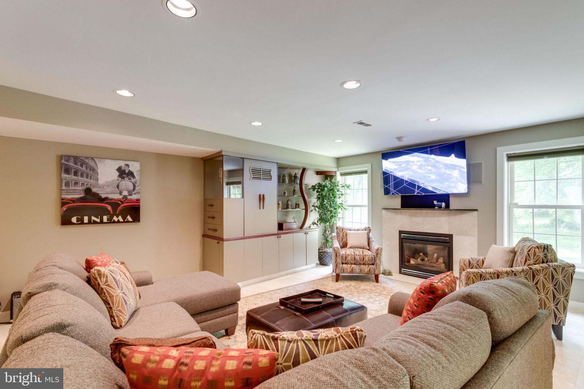 HUNTERS PLACE - Residential