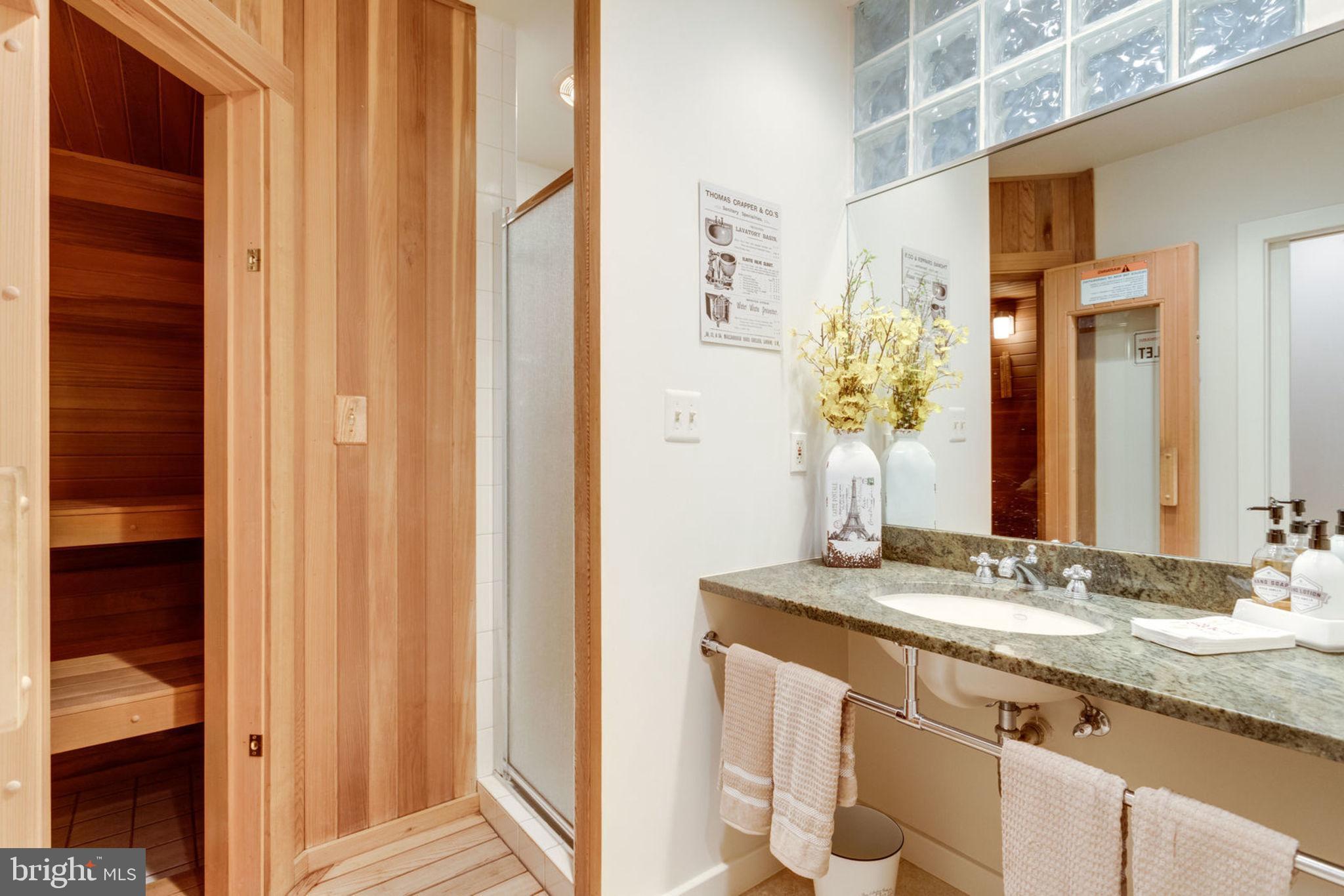 HUNTERS PLACE - Residential