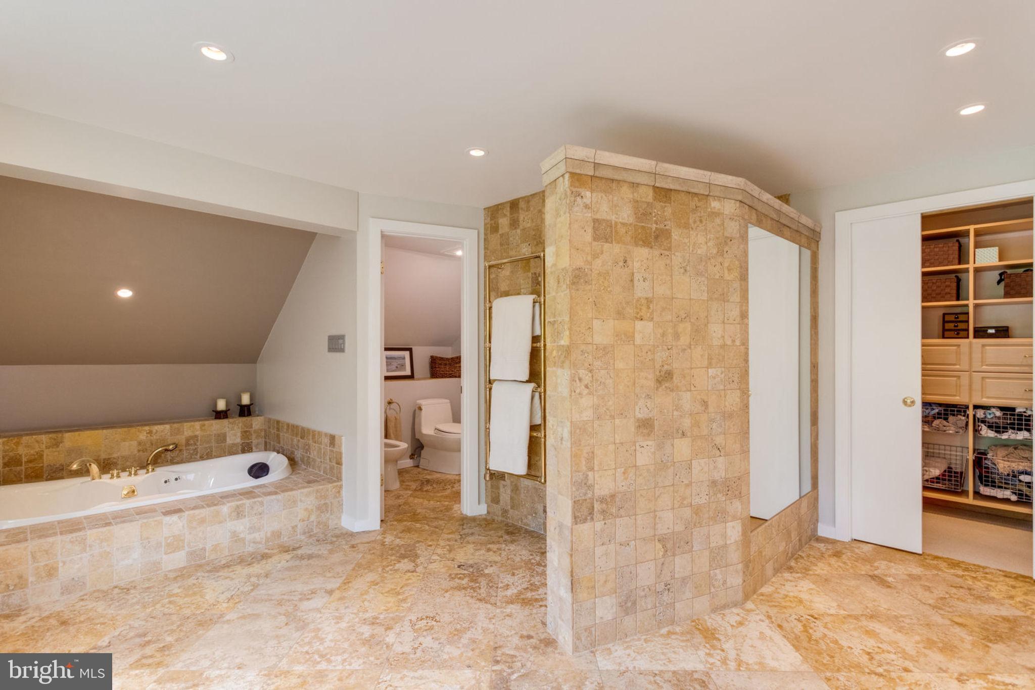 HUNTERS PLACE - Residential