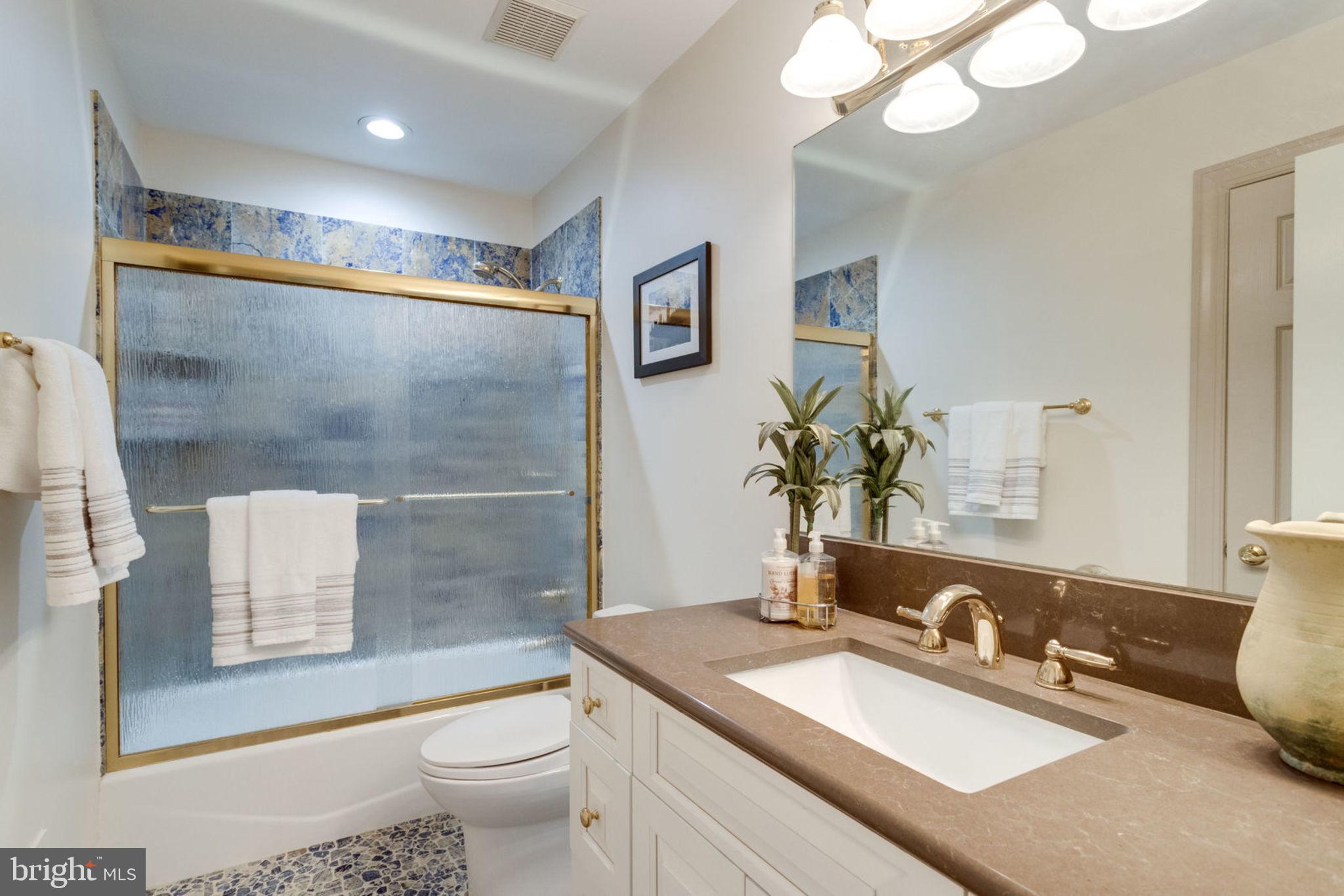 HUNTERS PLACE - Residential